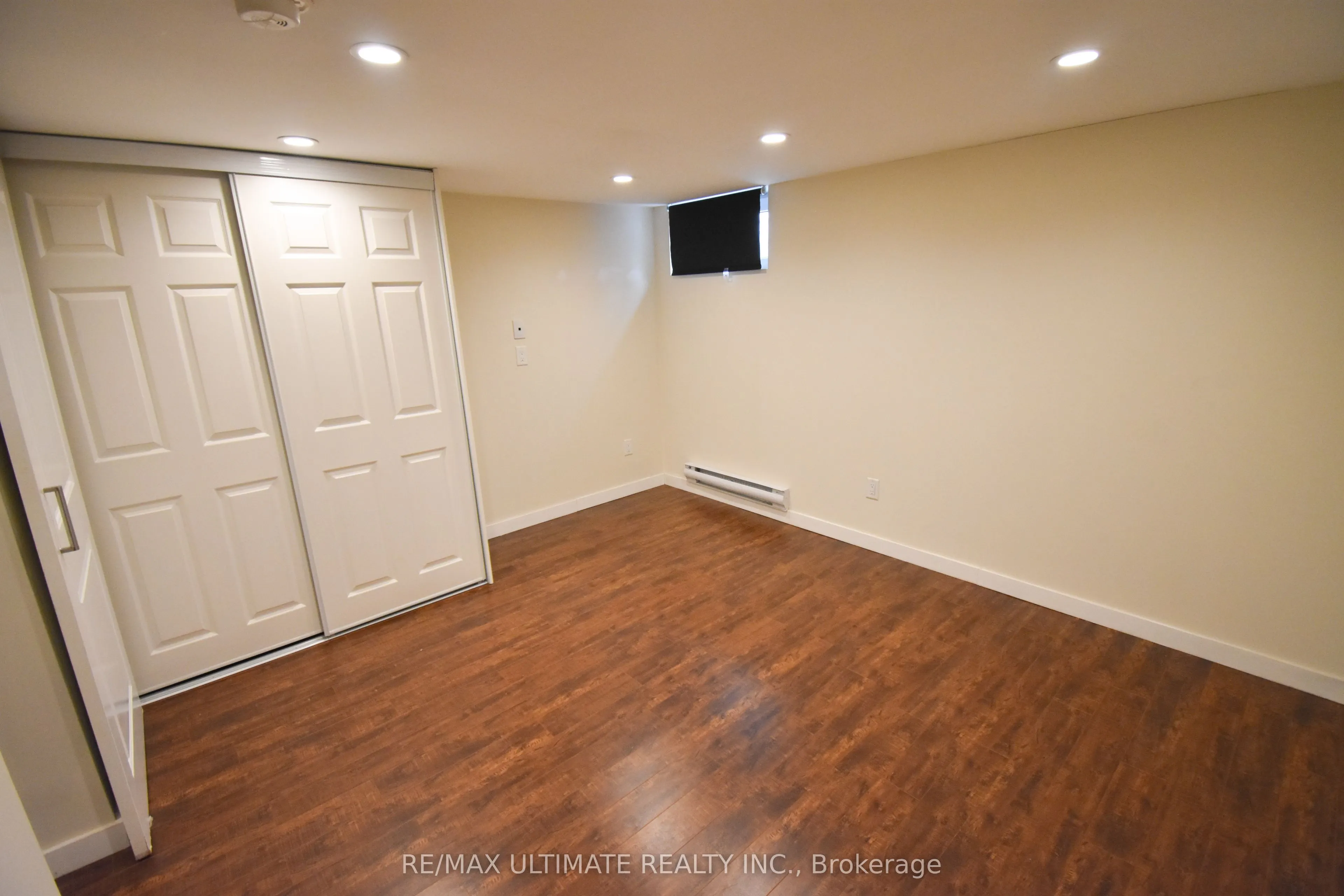 205 Innisfil Street, #B