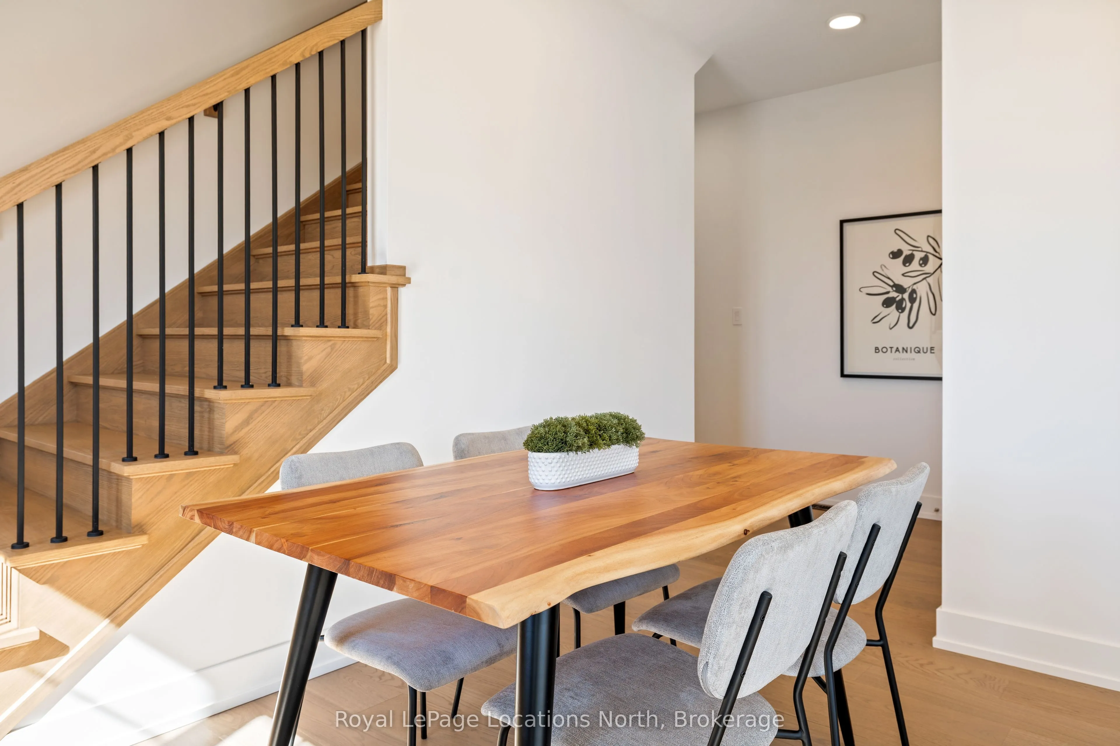 42 Swain Crescent, #NA