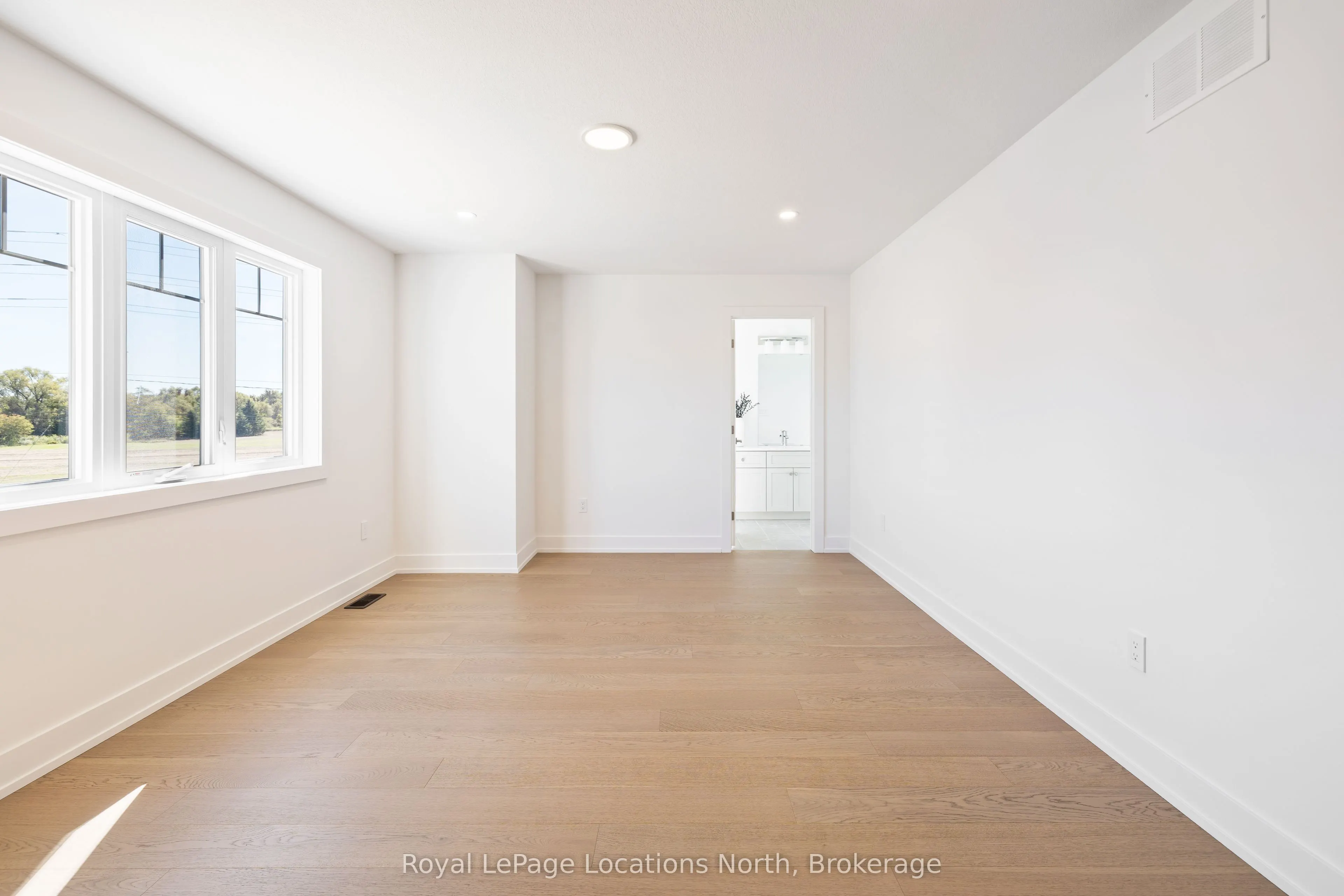 42 Swain Crescent, #NA