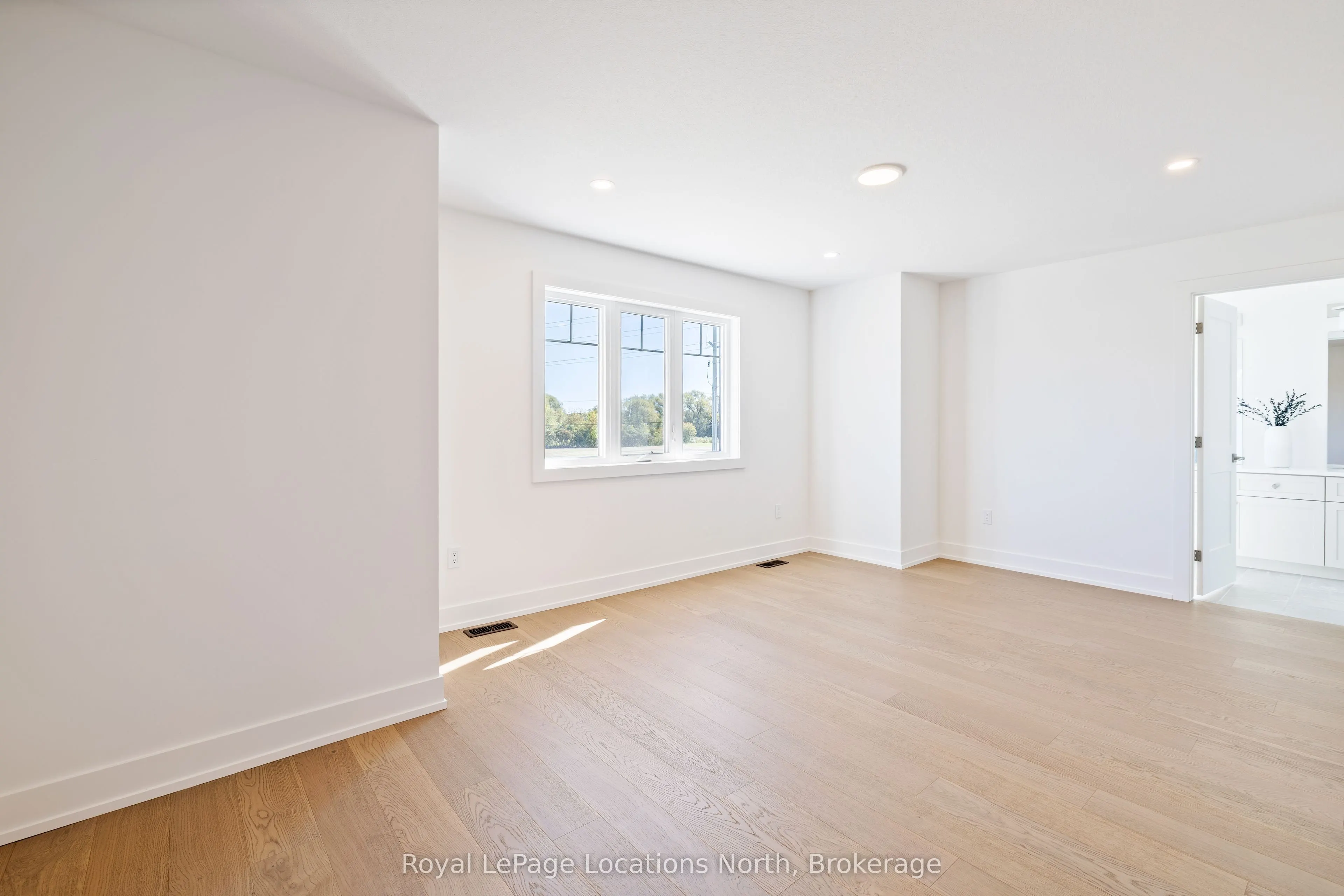 42 Swain Crescent, #NA