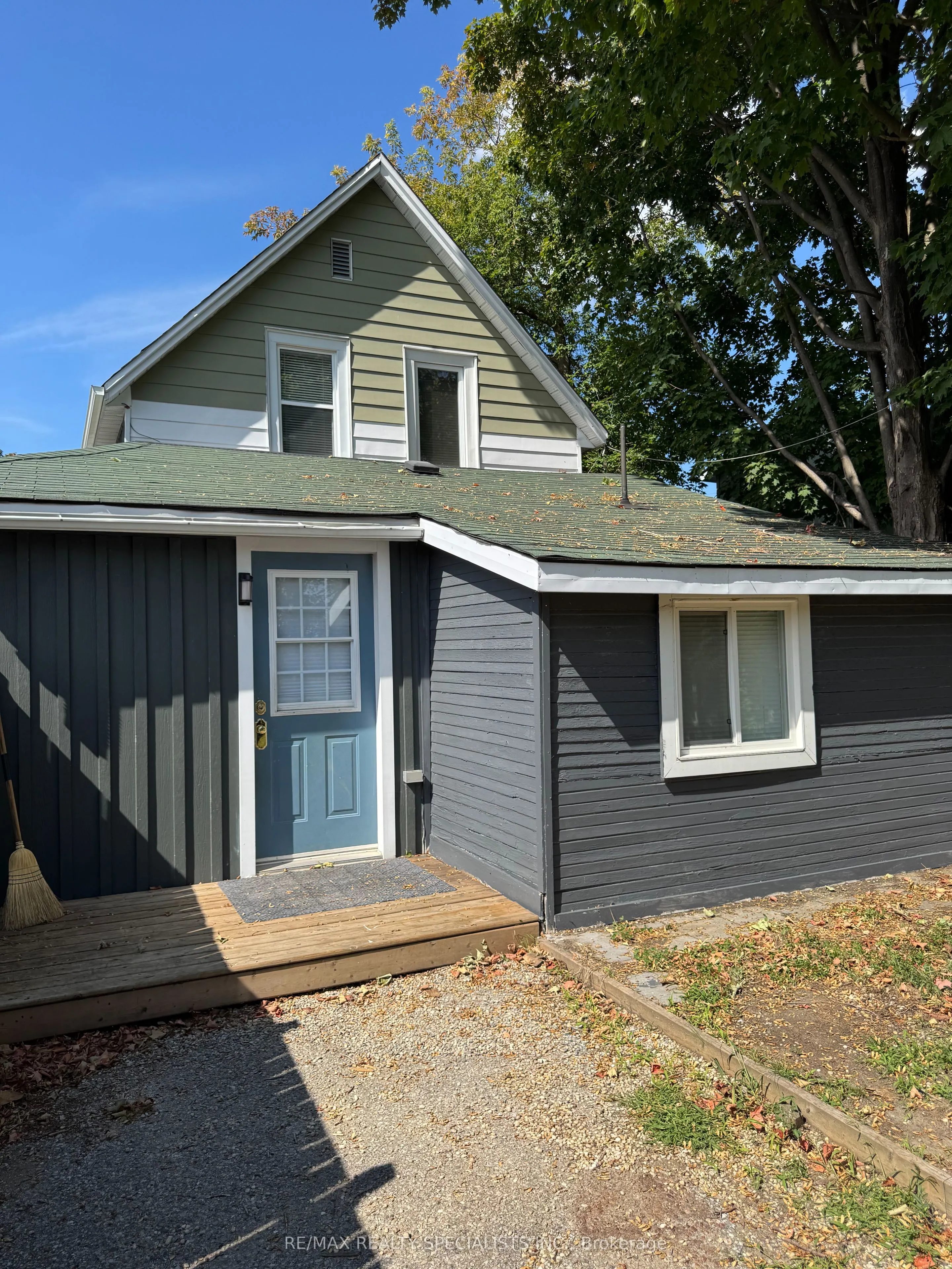 49 Sanford Street