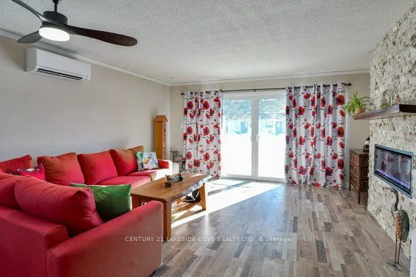 1 Paradise Boulevard S, #Unit 27