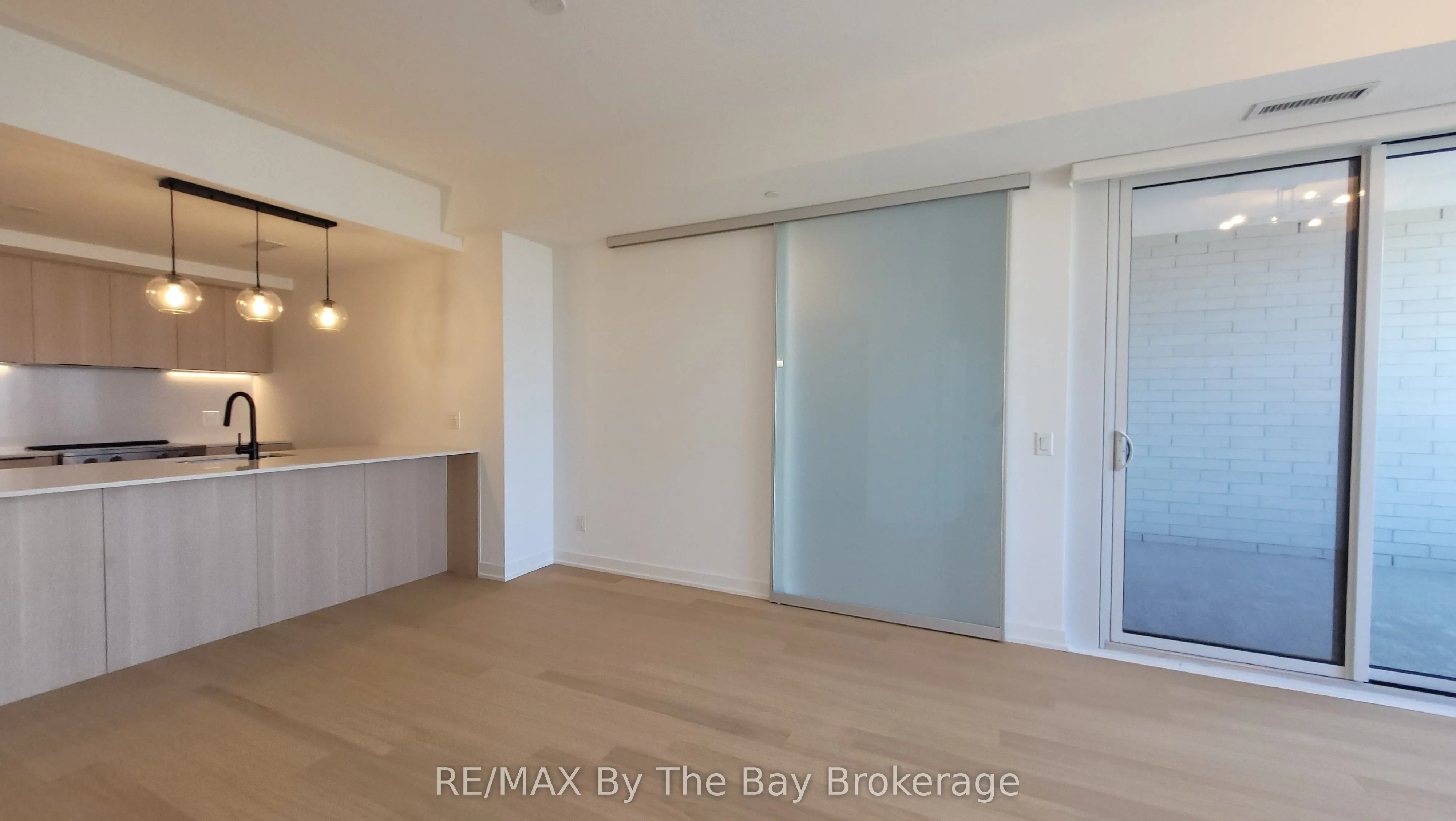 31 Huron Street, #502