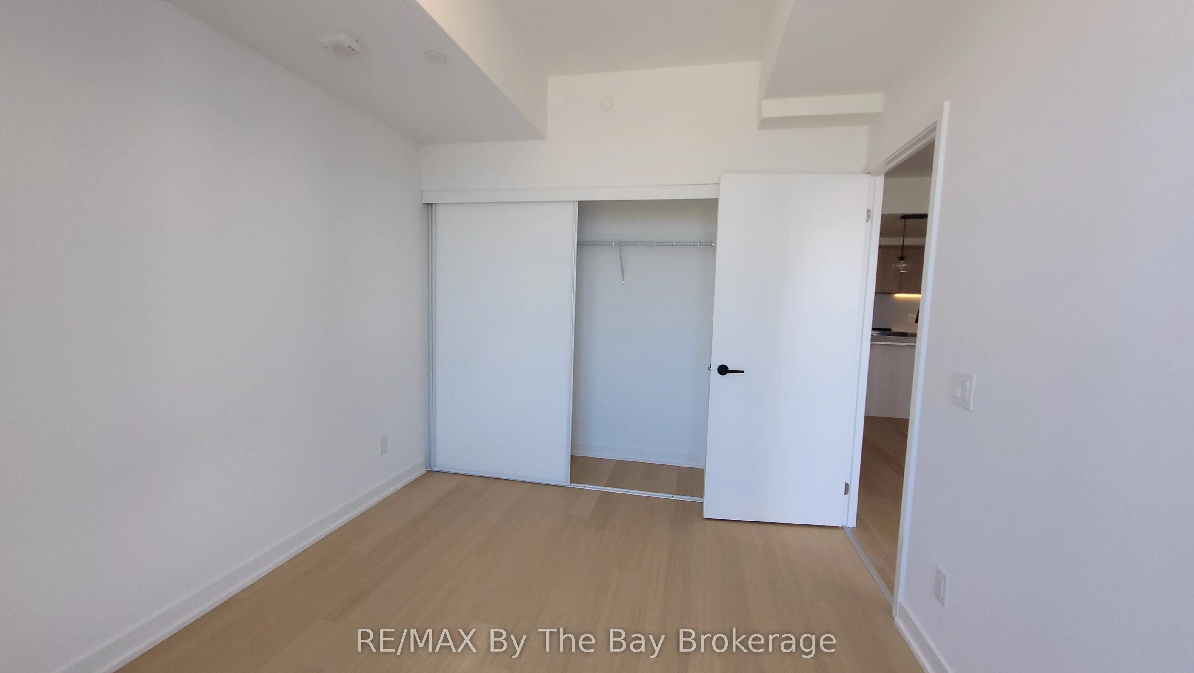 31 Huron Street, #502