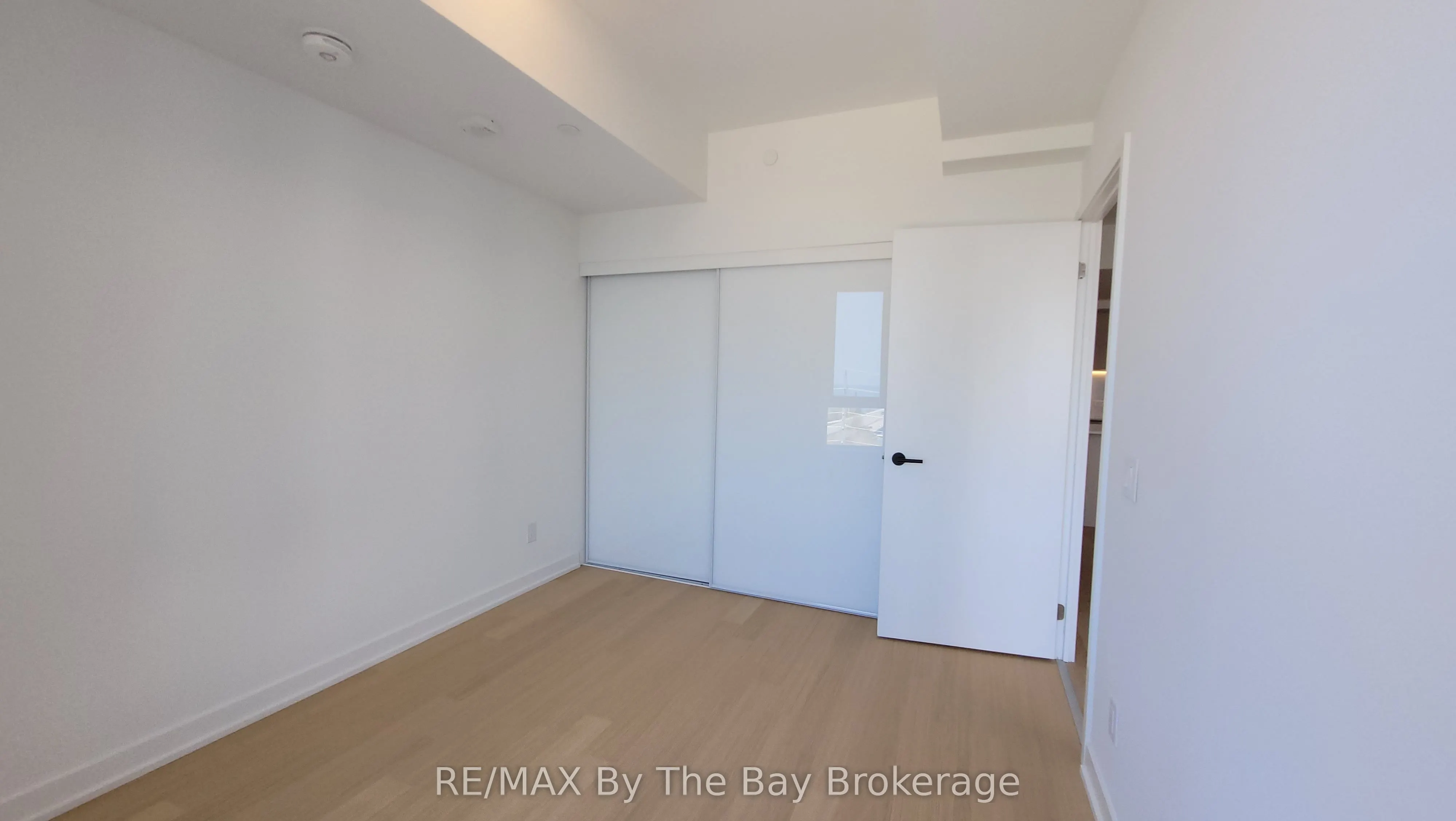 31 Huron Street, #502