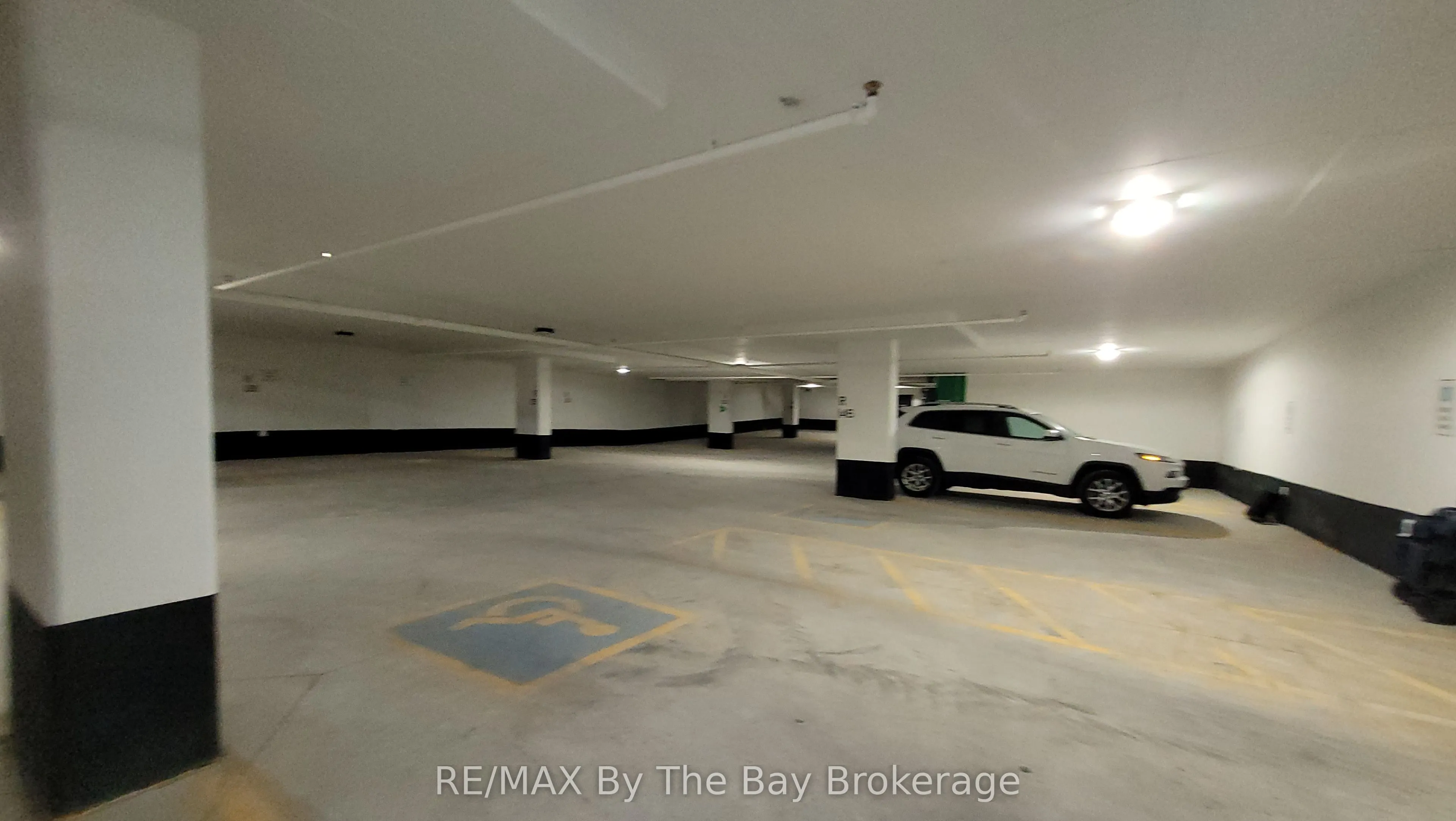 31 Huron Street, #502