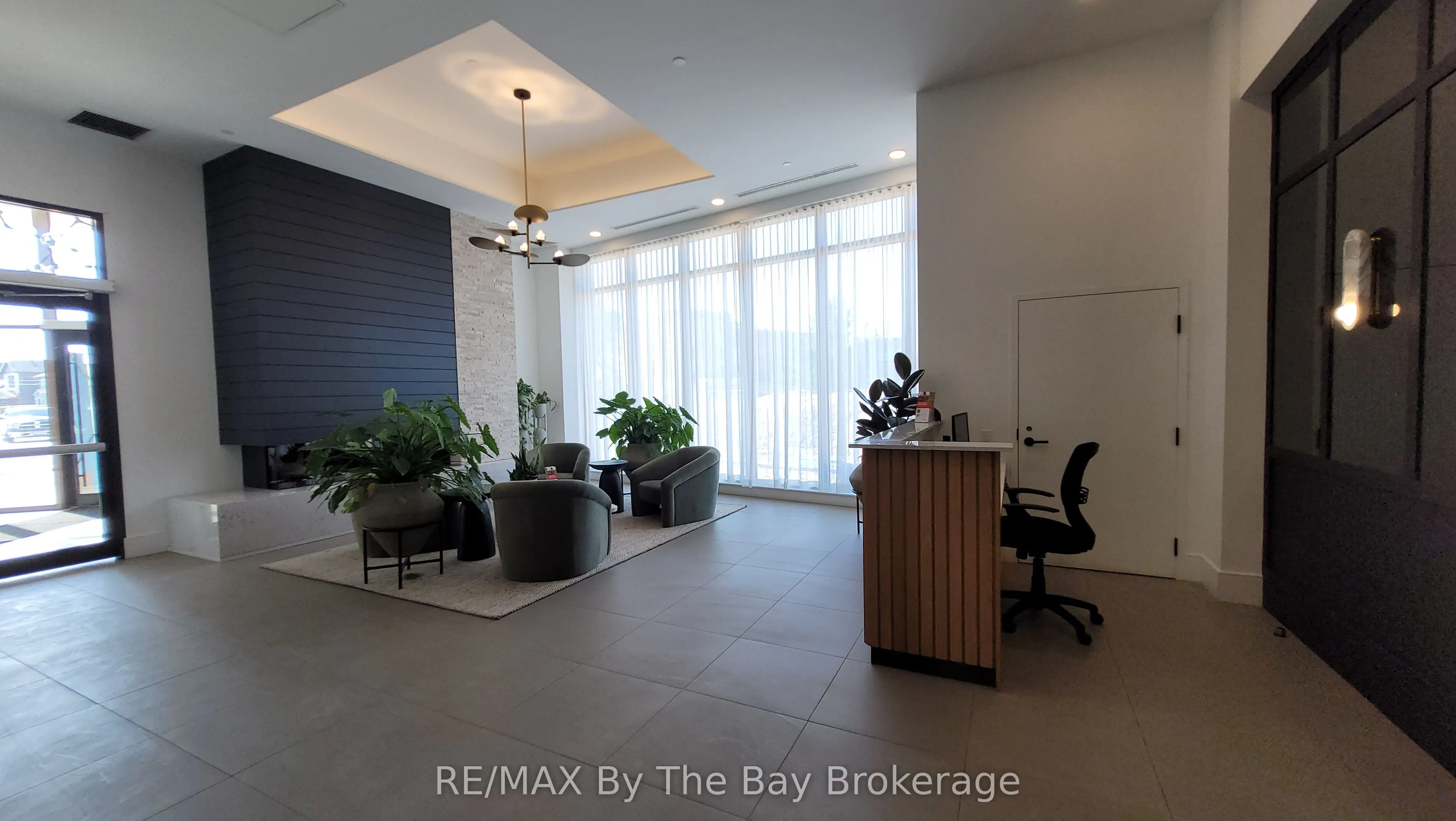 31 Huron Street, #502