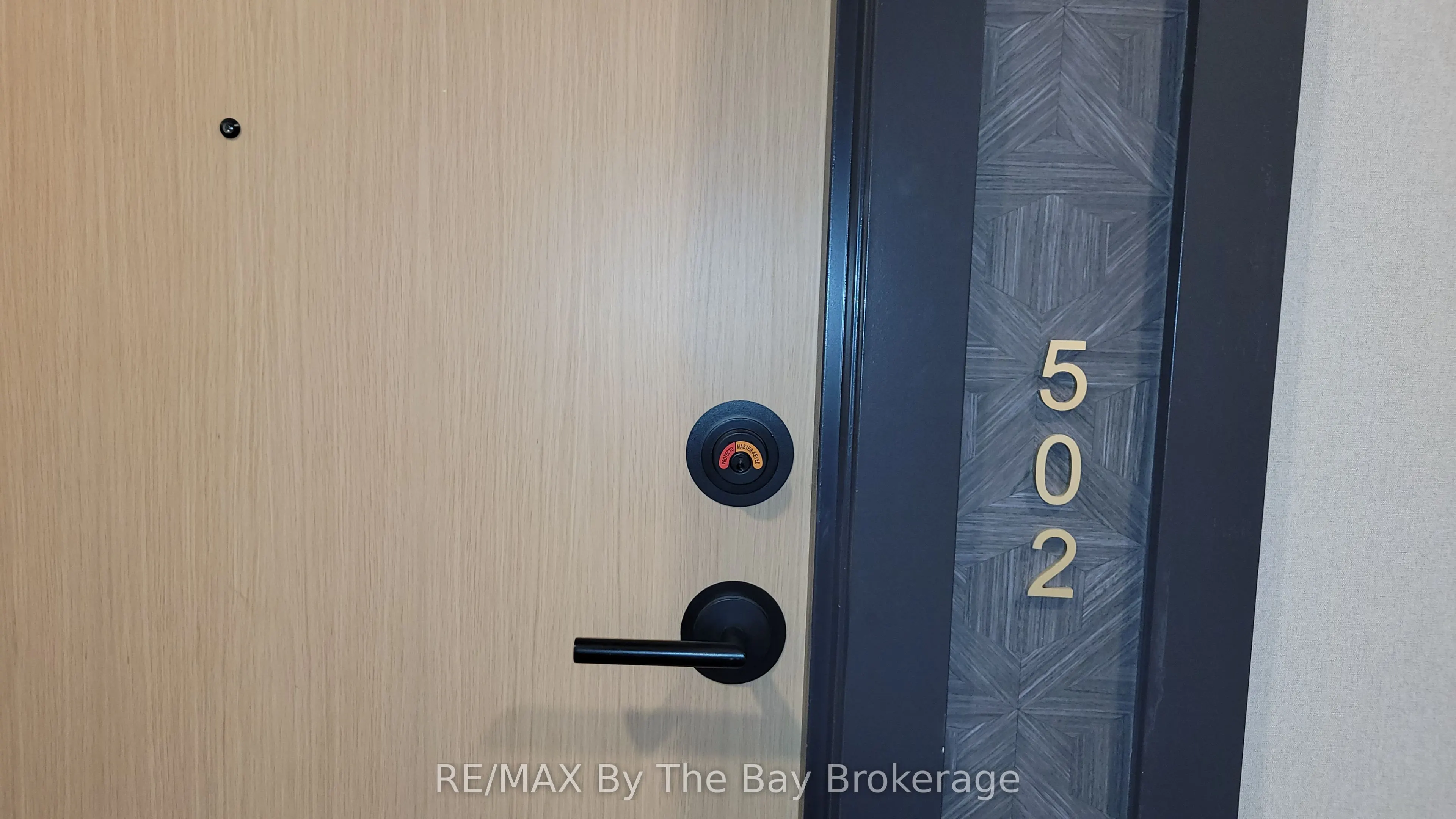 31 Huron Street, #502