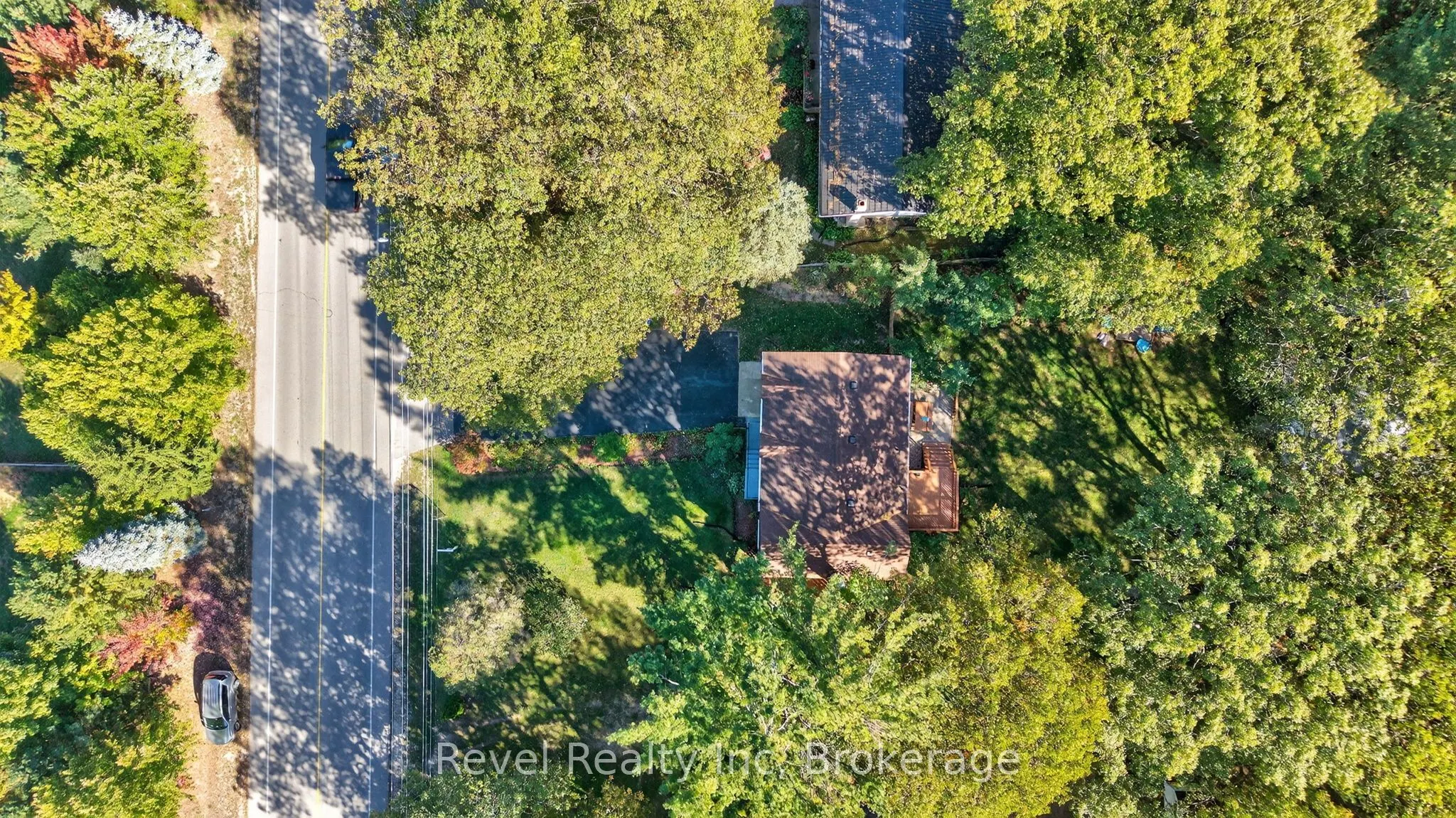 203 KNOX Road W