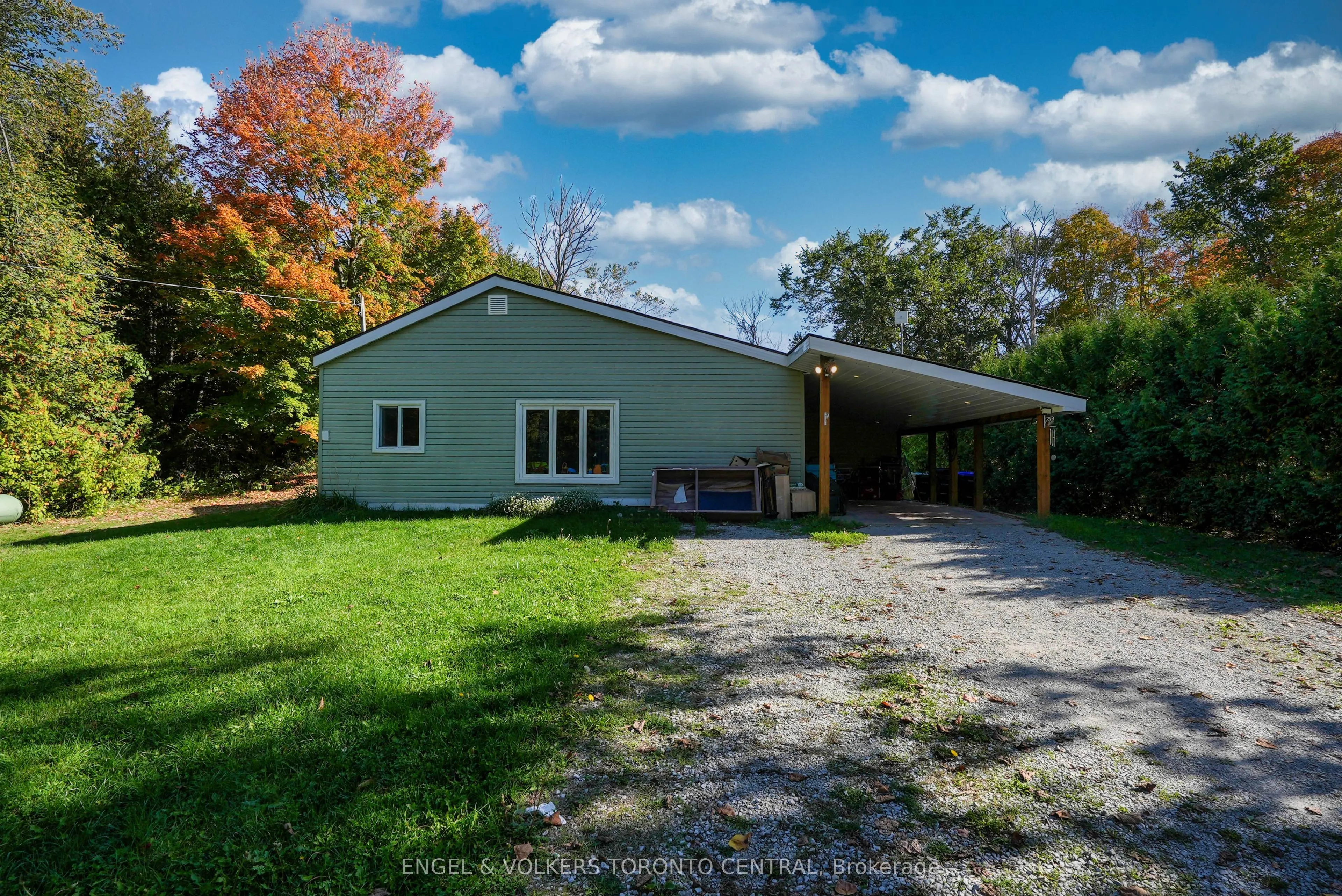 2165 TOWN Line