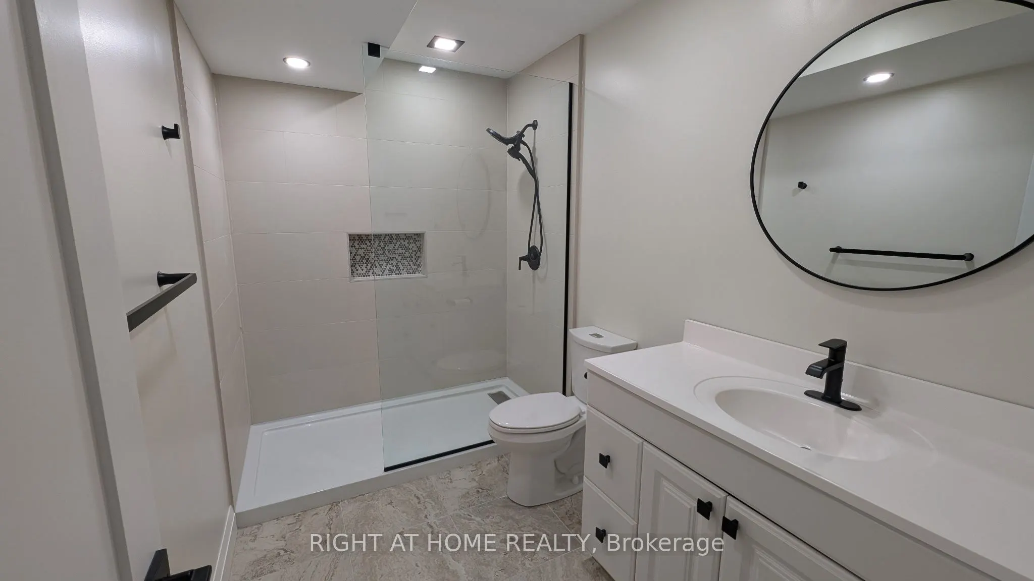 100 Seline Crescent, #- Lower Level