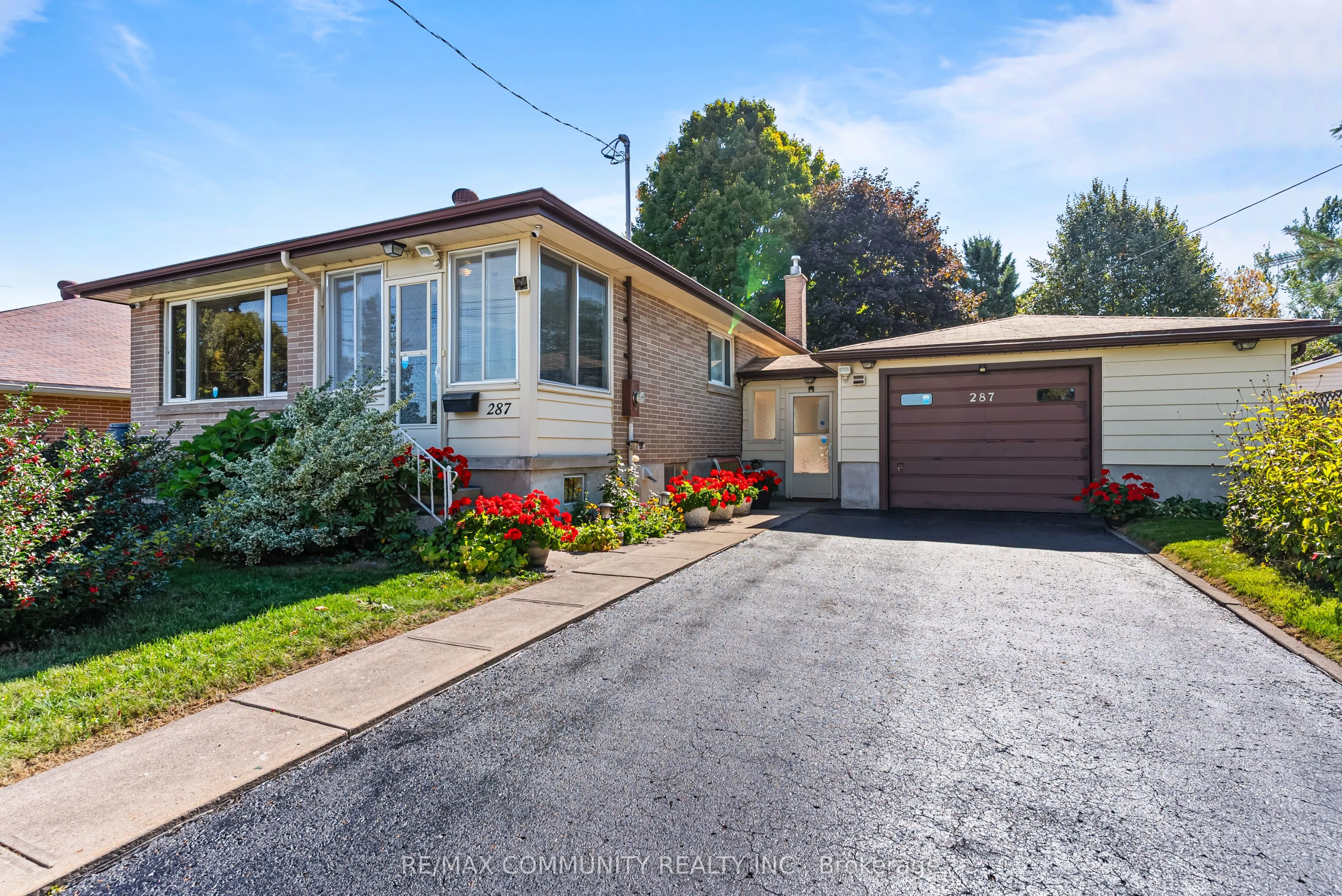 287 John Street