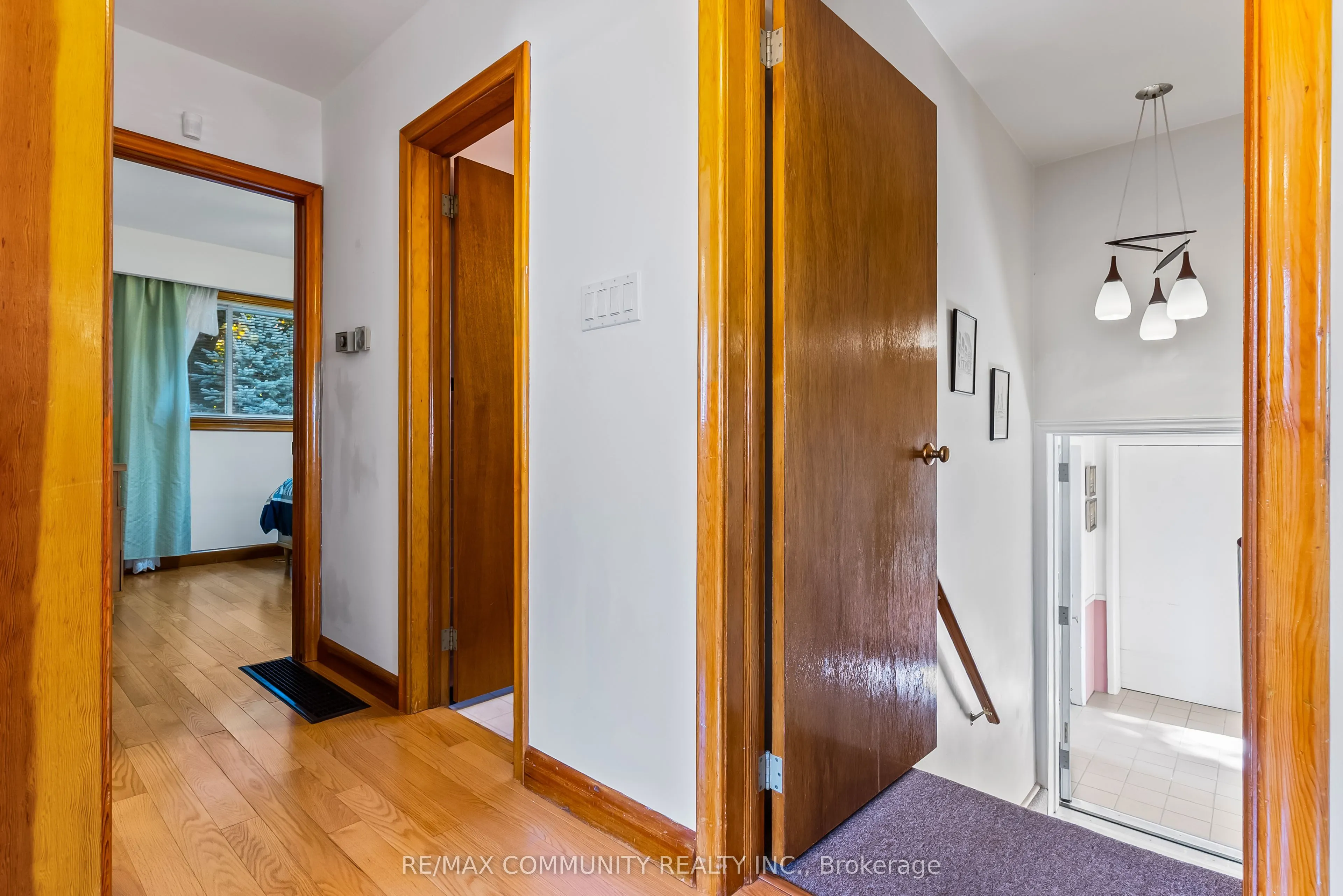 287 John Street