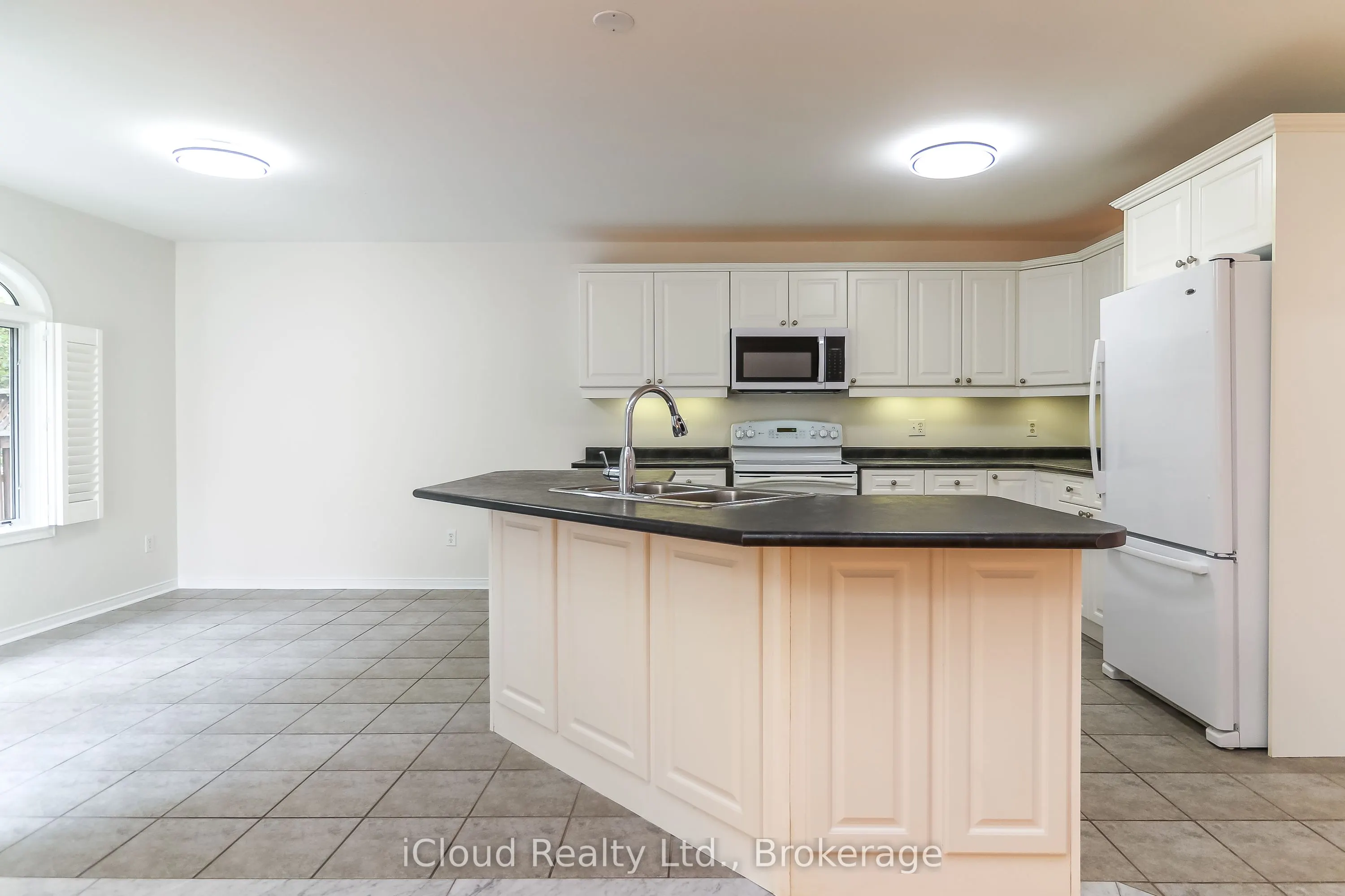 154 Royal Beech Drive