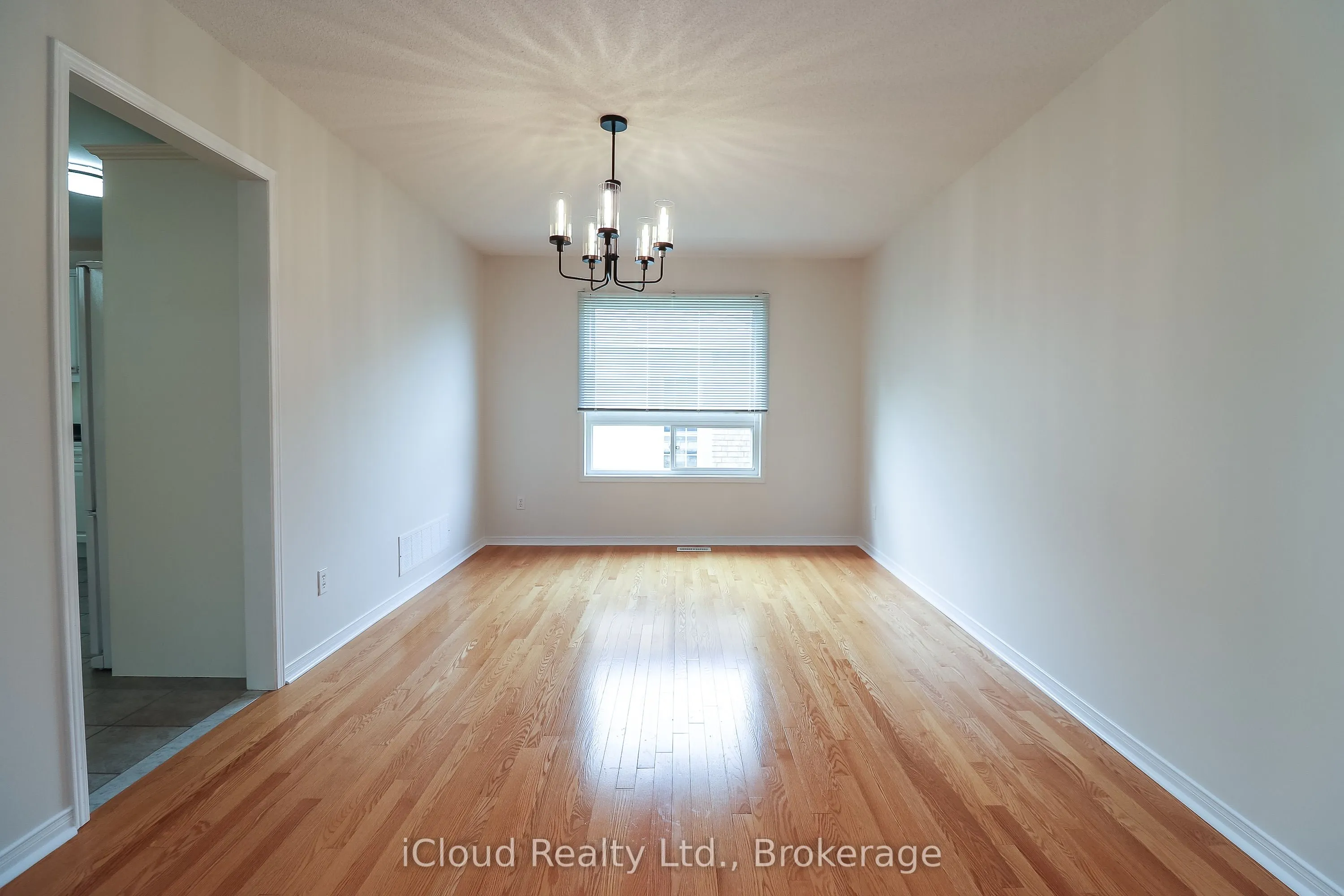 154 Royal Beech Drive