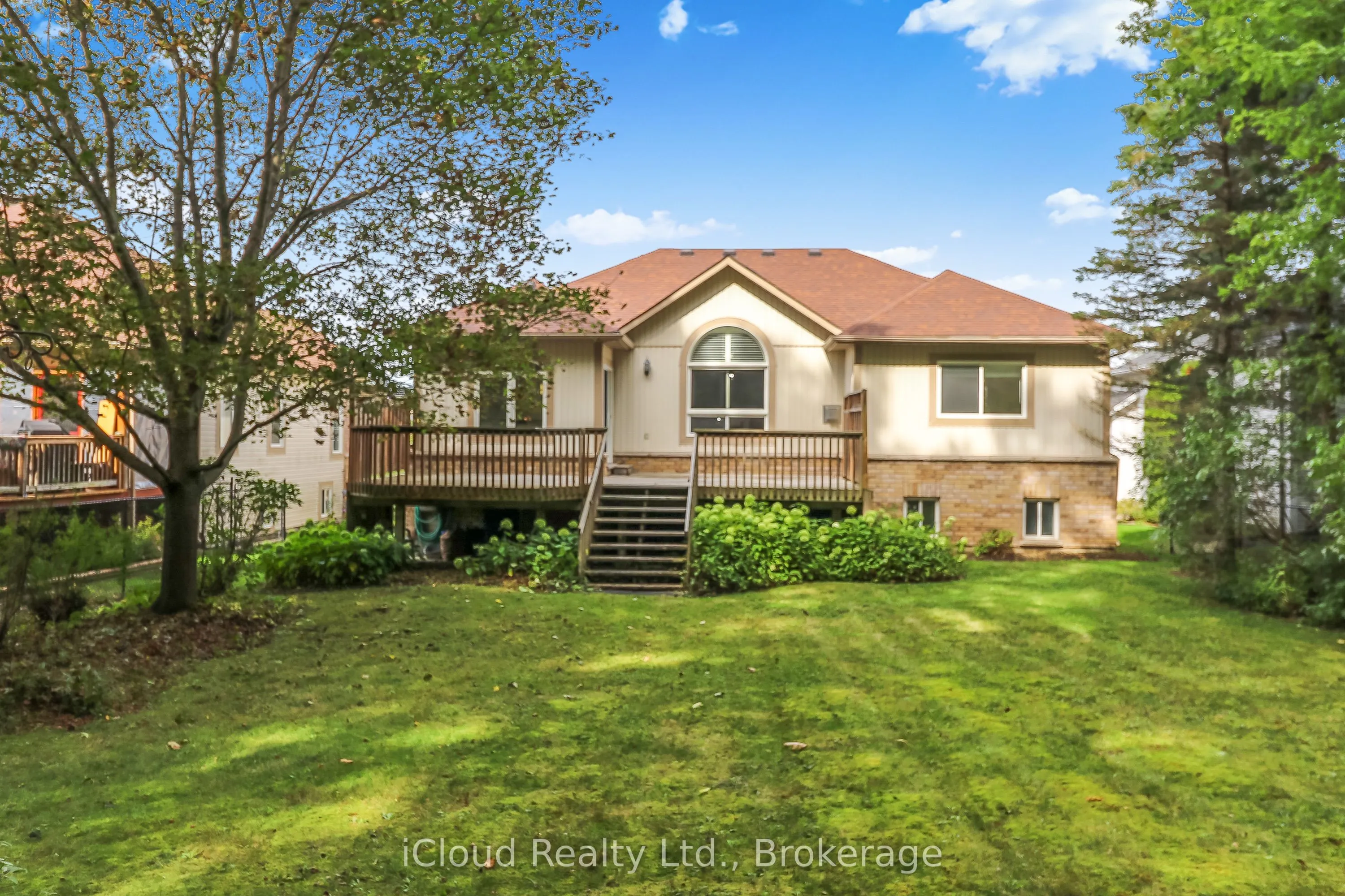 154 Royal Beech Drive