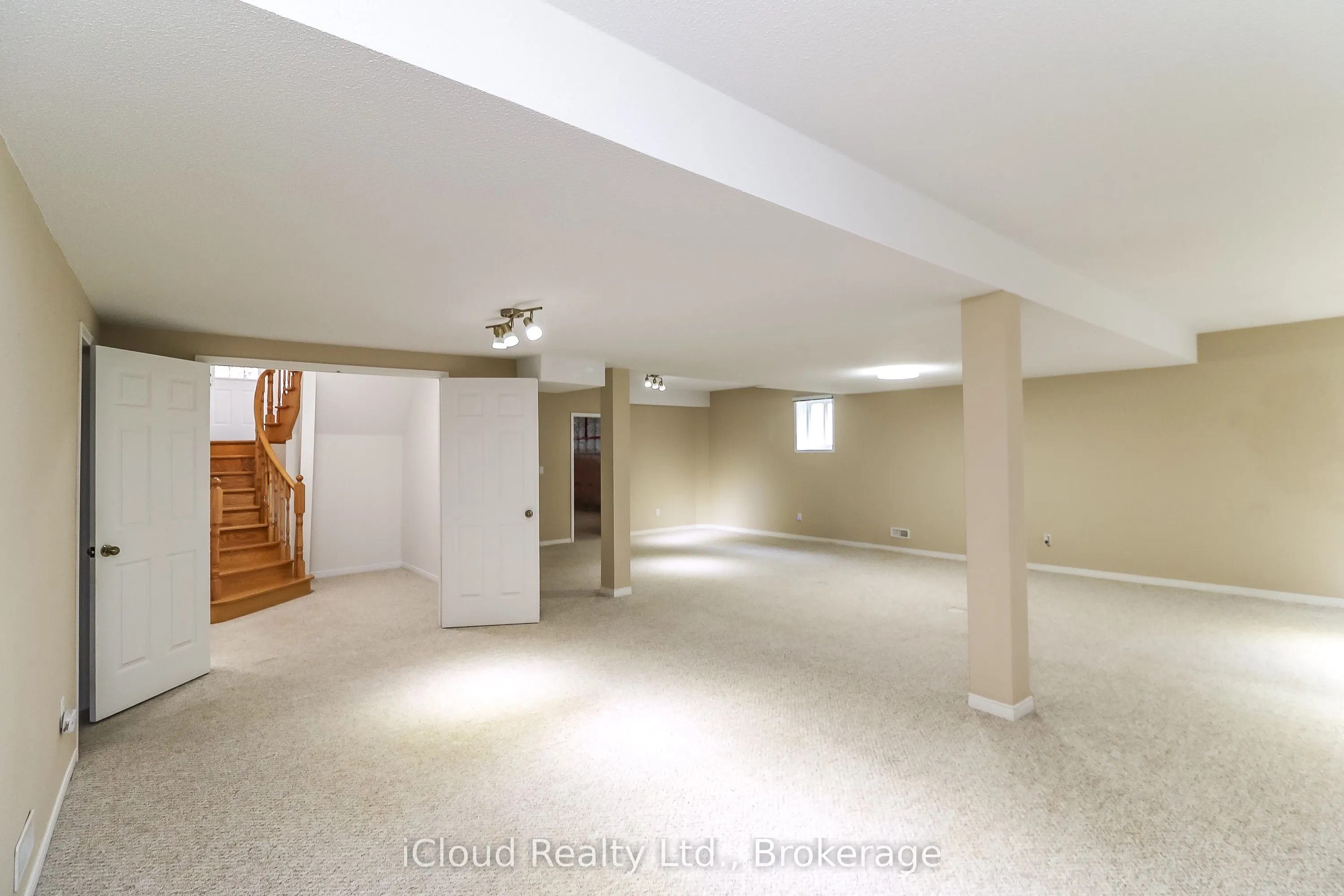 154 Royal Beech Drive