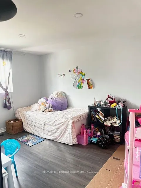 233 Innisfil Street, #12