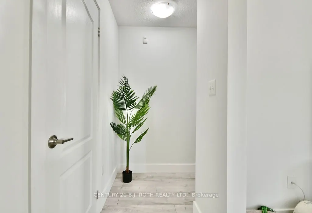 25 Madelaine Drive, #5