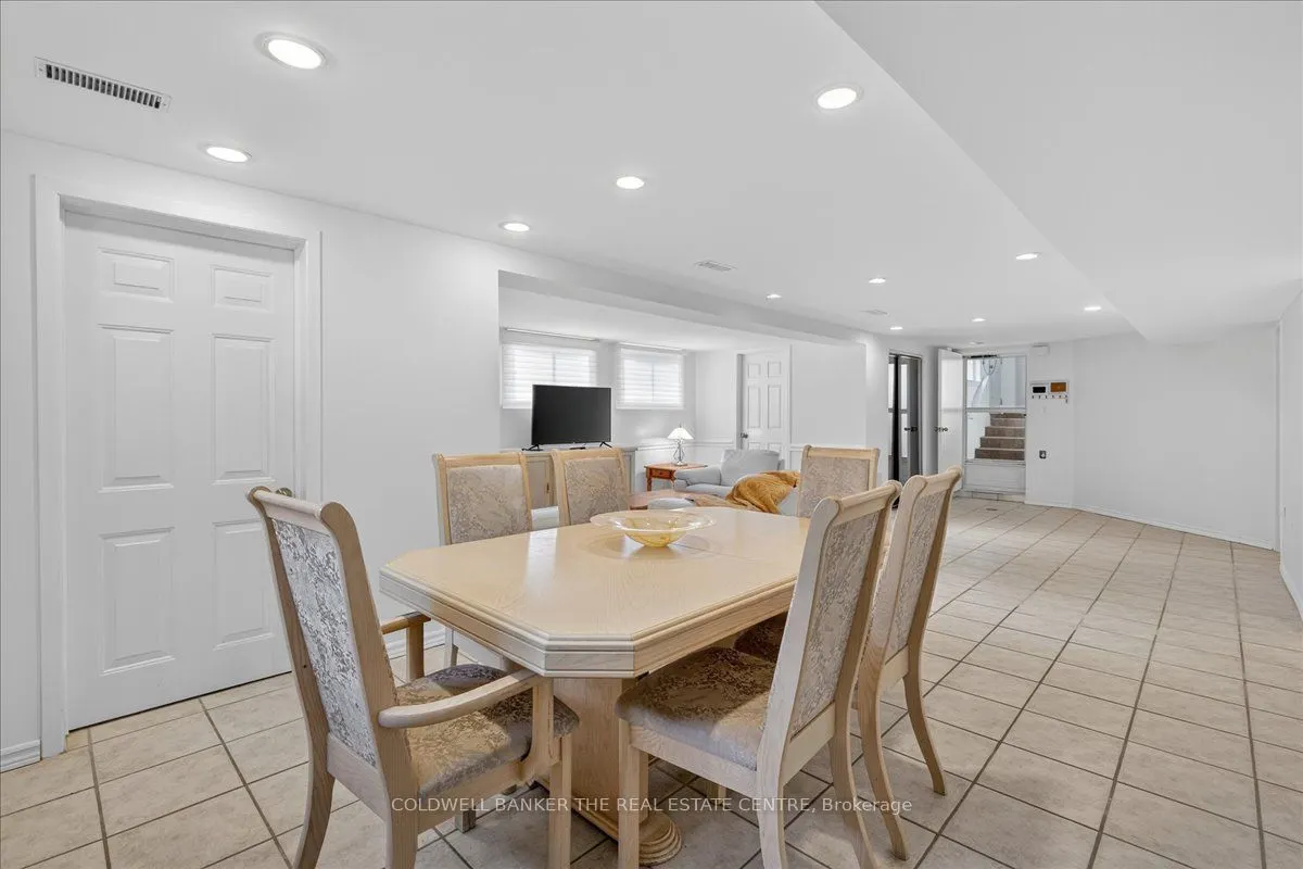44 Glenwood Drive
