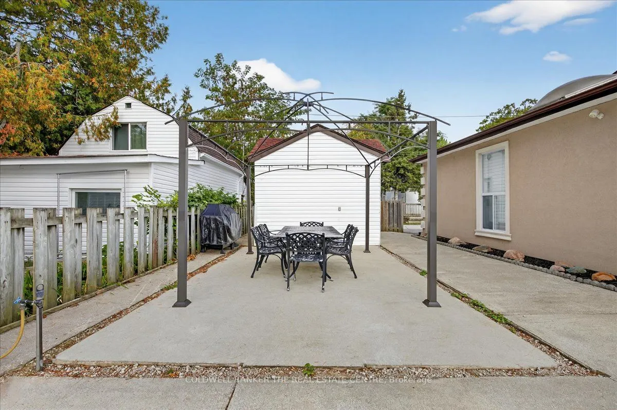 44 Glenwood Drive