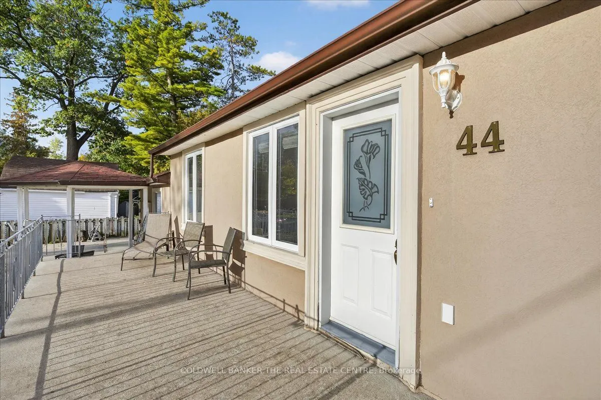 44 Glenwood Drive