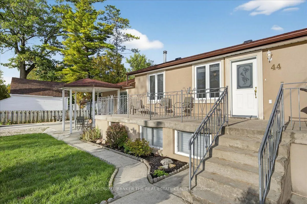 44 Glenwood Drive