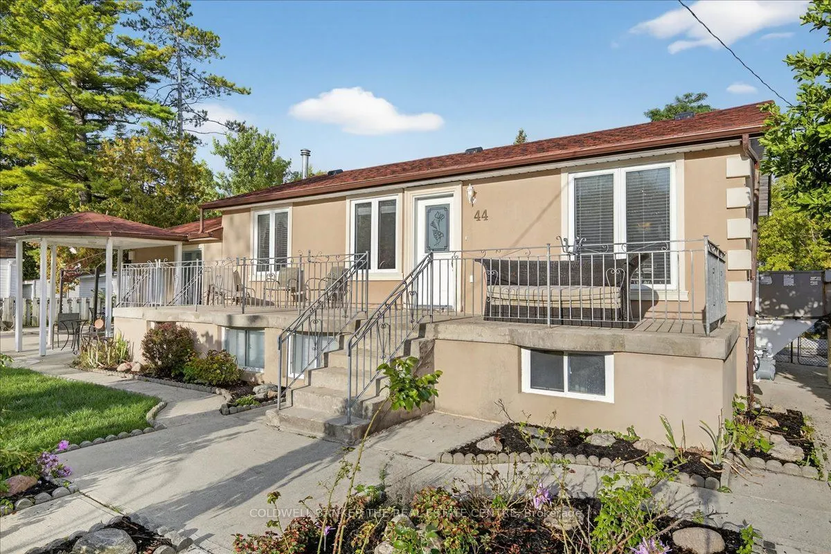 44 Glenwood Drive