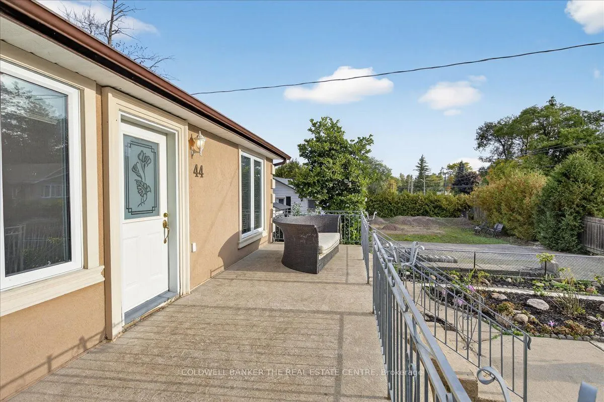 44 Glenwood Drive