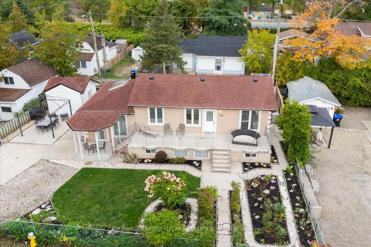 44 Glenwood Drive