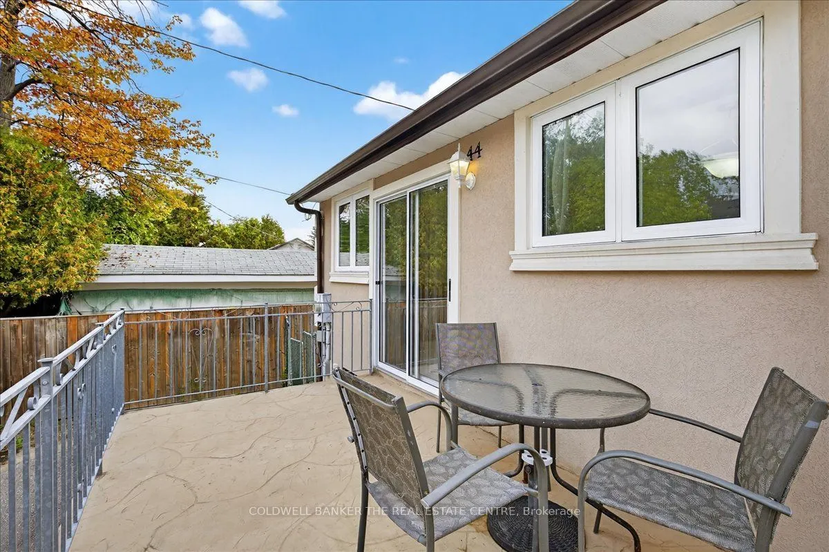 44 Glenwood Drive