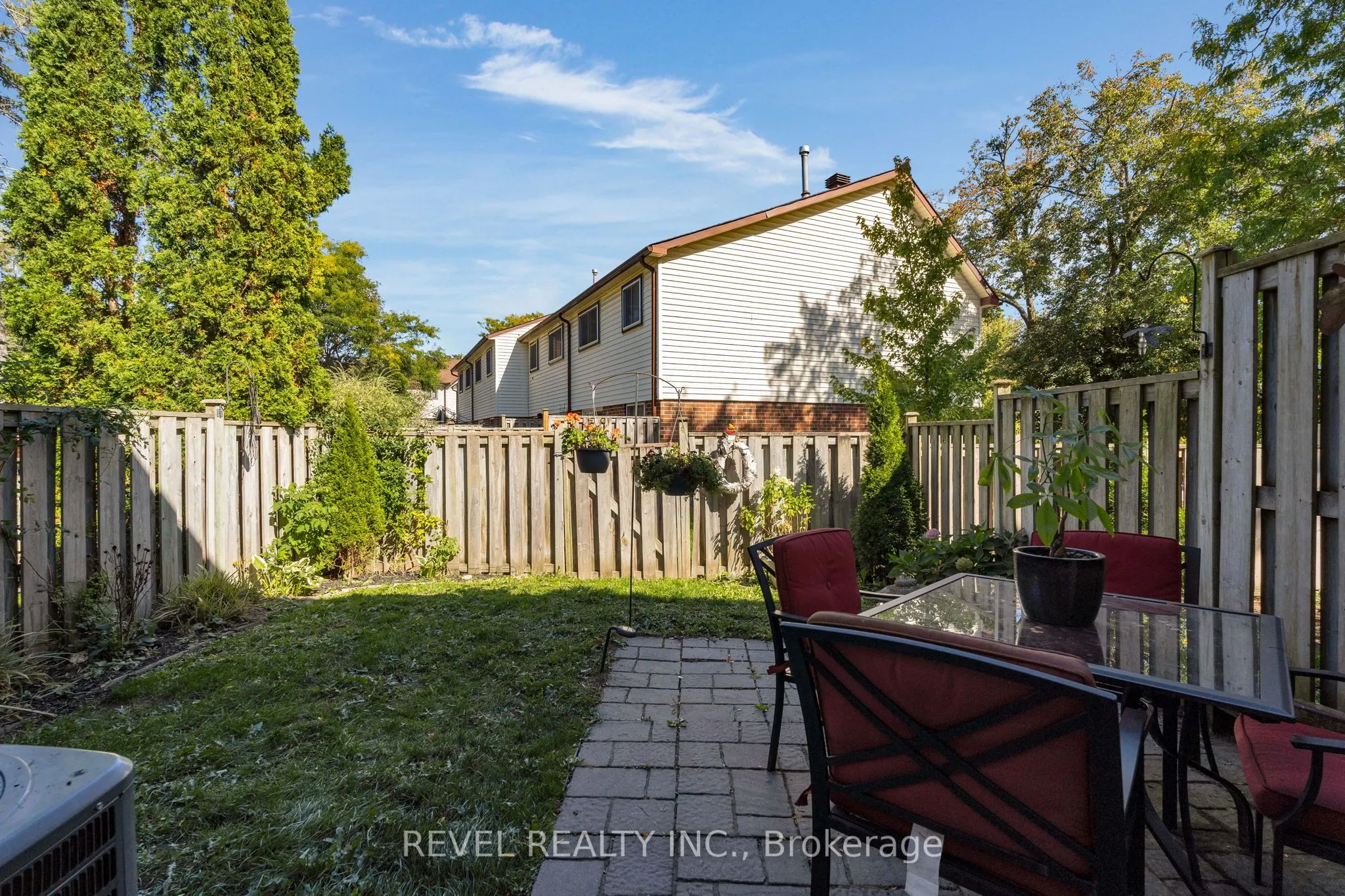 28 Donald Street, #68