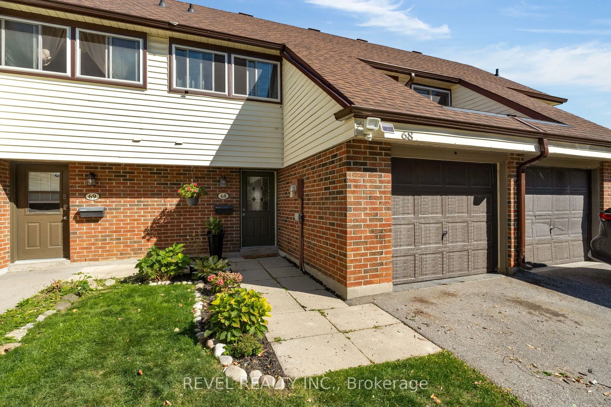28 Donald Street, #68