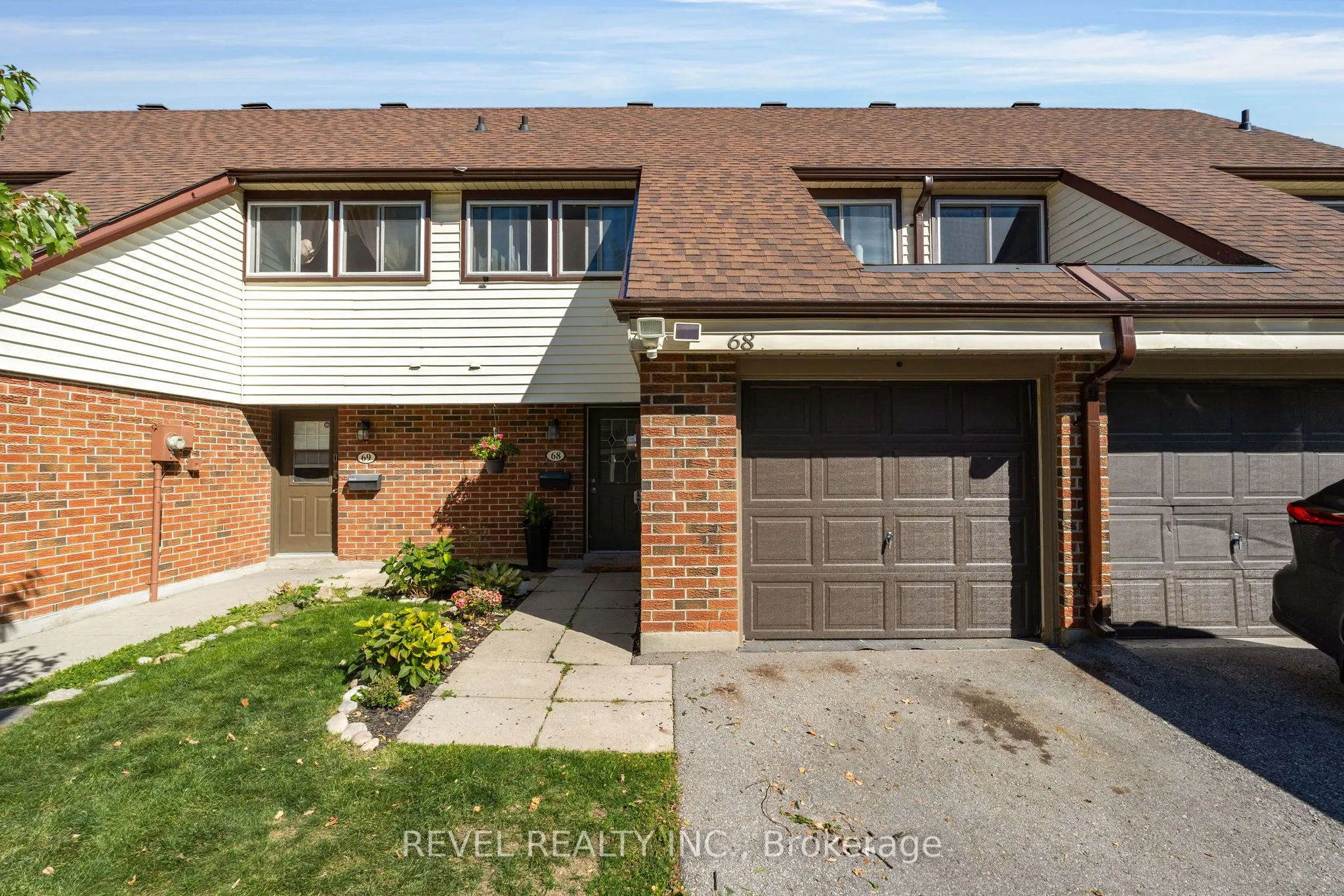 28 Donald Street, #68