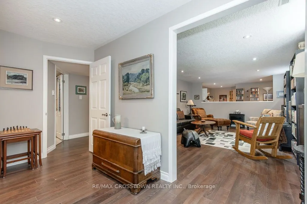 57 FOREST DALE Drive