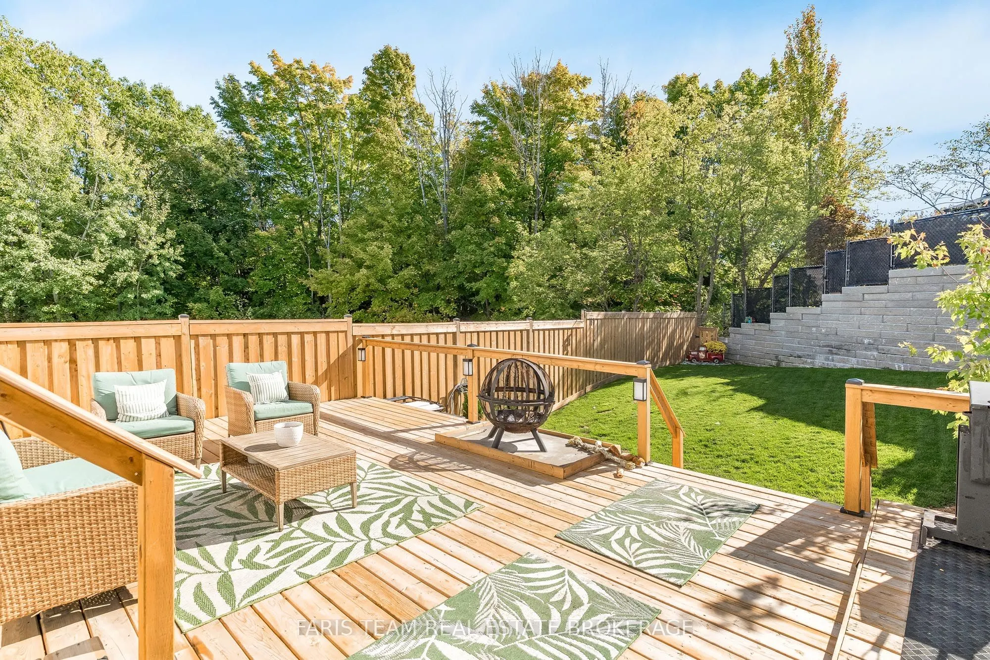 16 Lahey Crescent