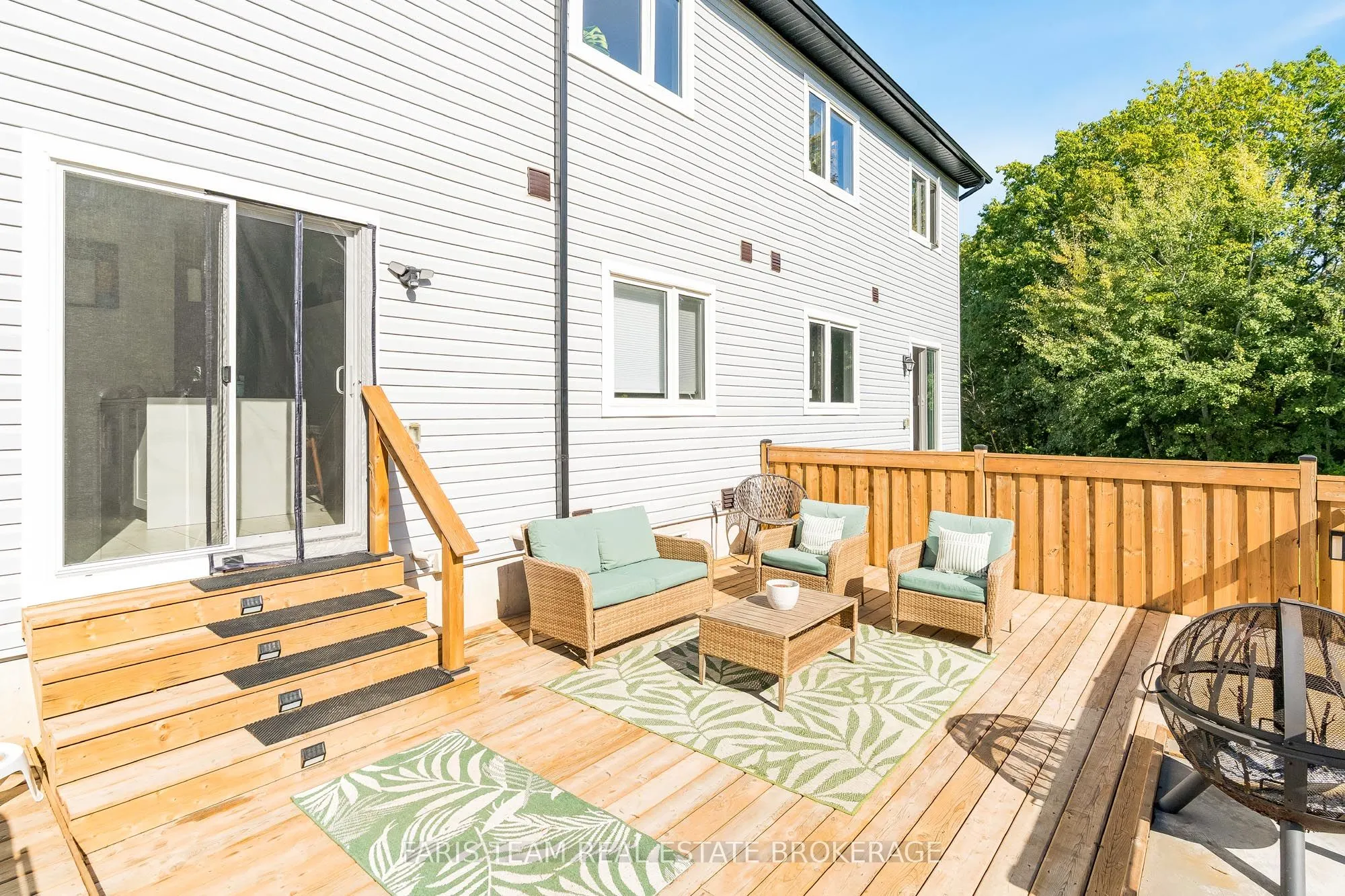 16 Lahey Crescent