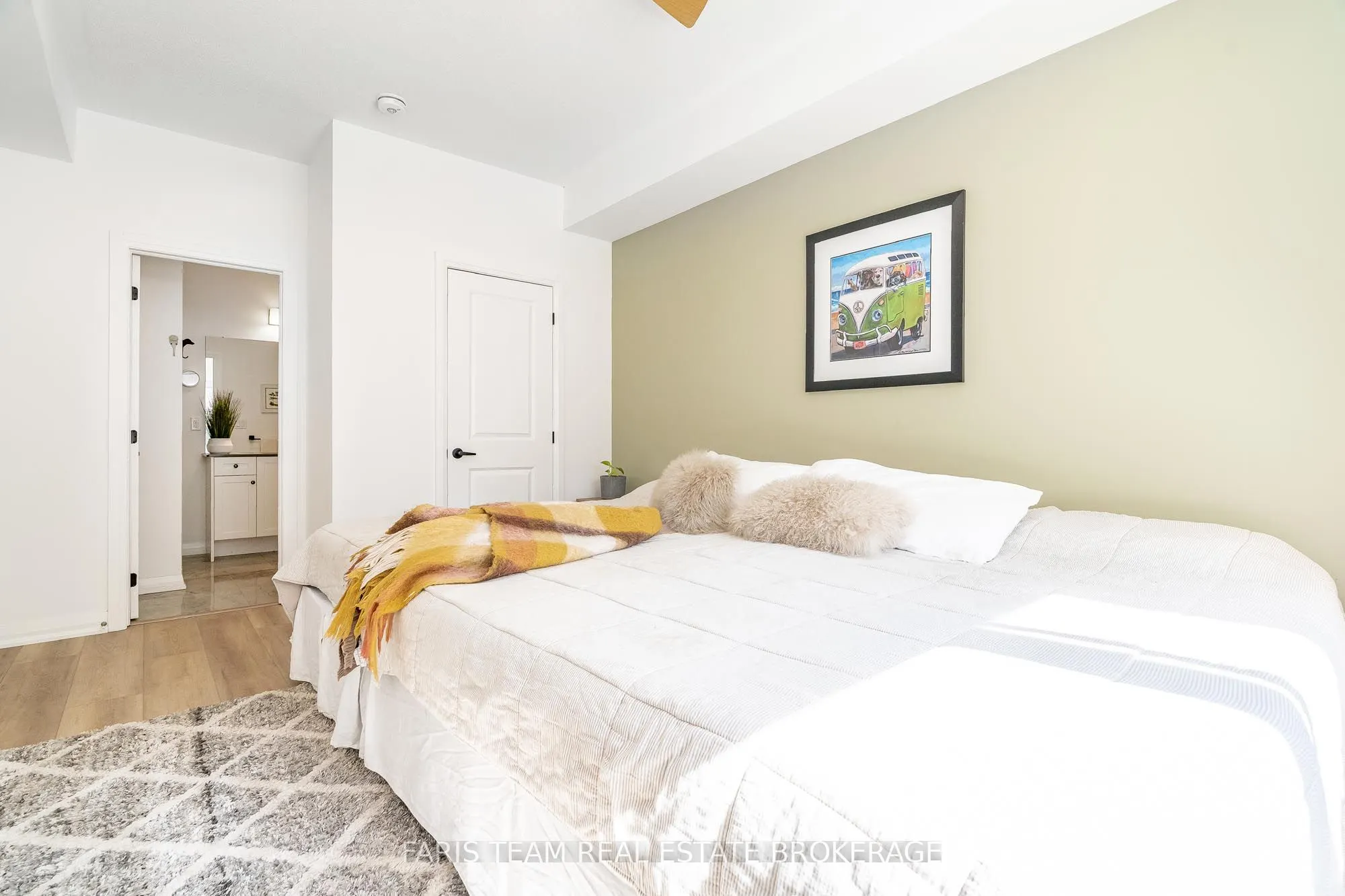 16 Lahey Crescent