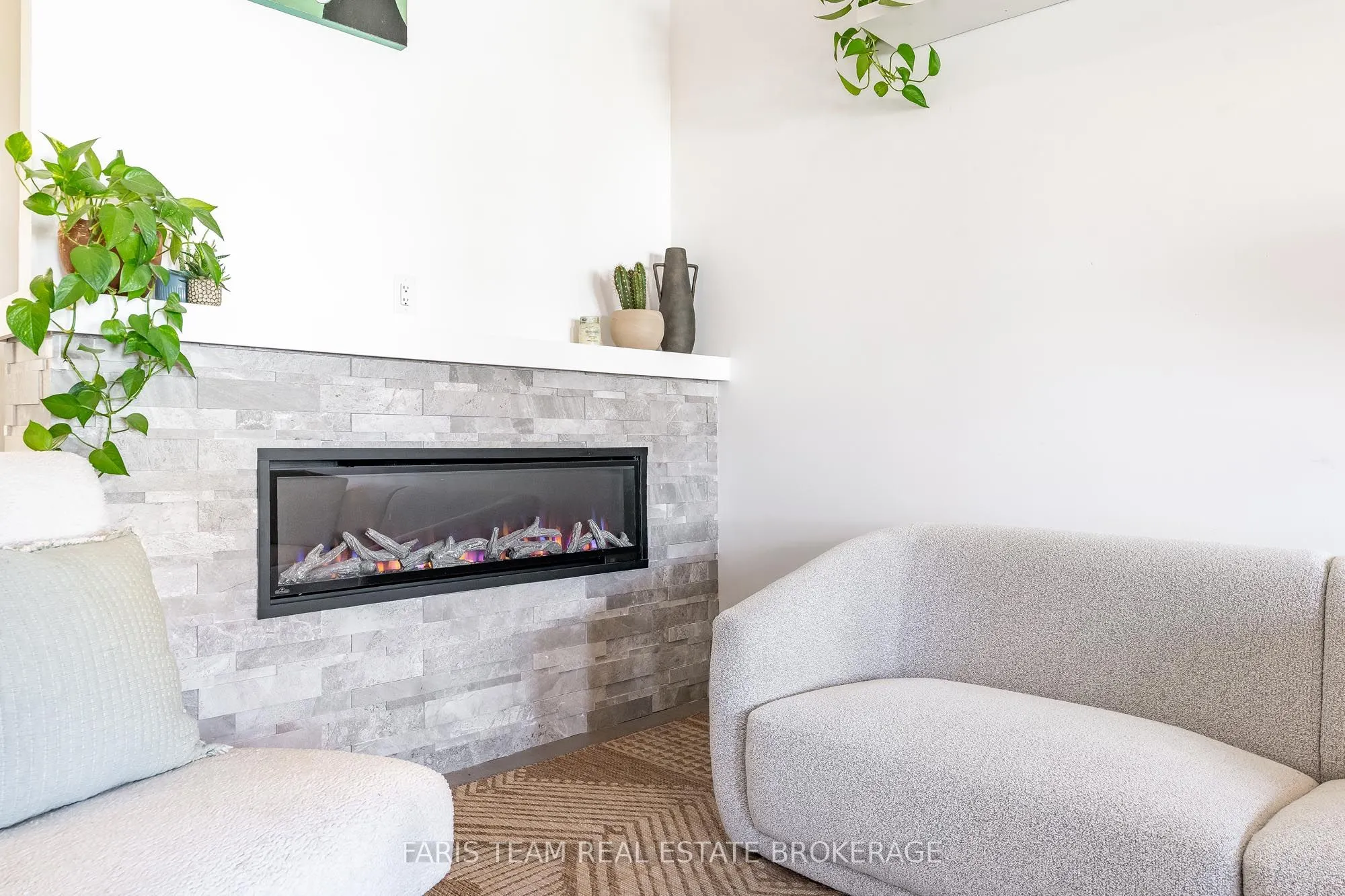 16 Lahey Crescent