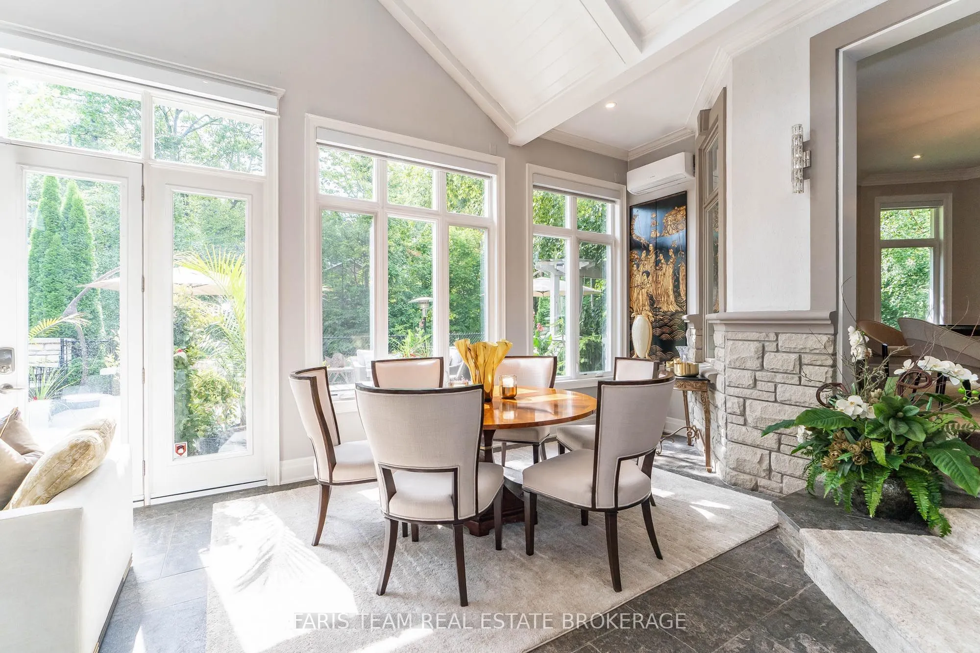6 Georgina Drive