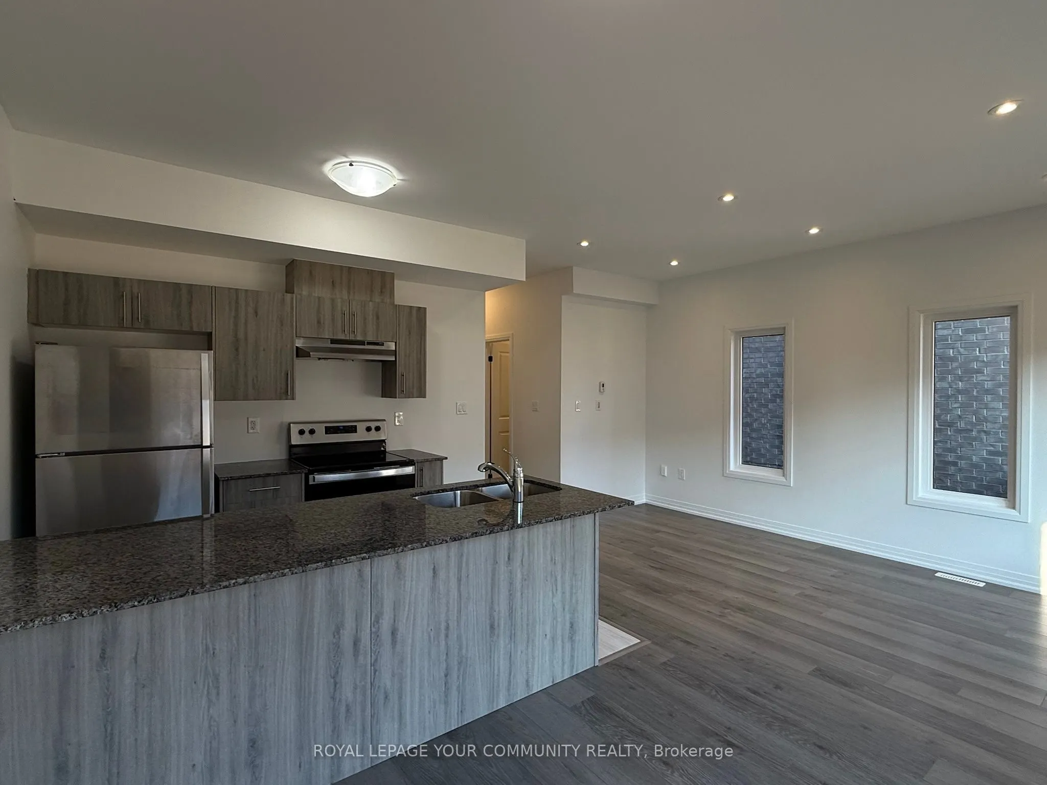 141 Turnberry Lane