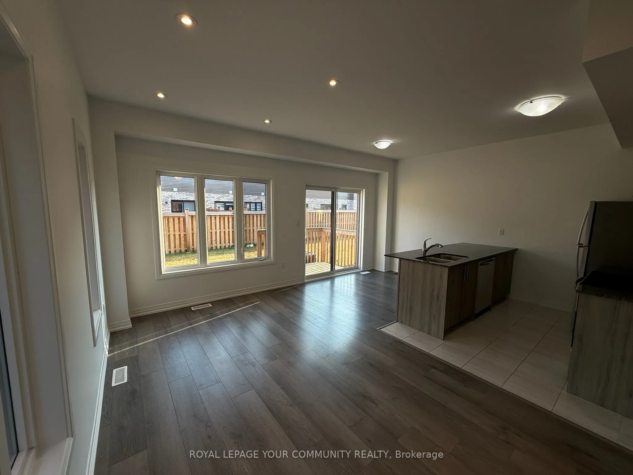 141 Turnberry Lane