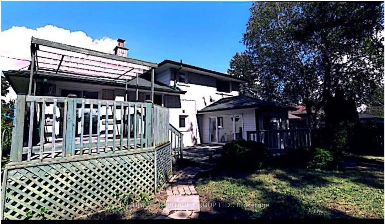 51 Steel Street S