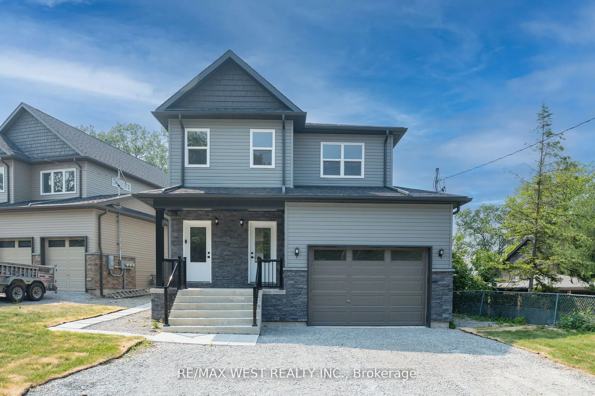 172 CUNDLES Road W, #1