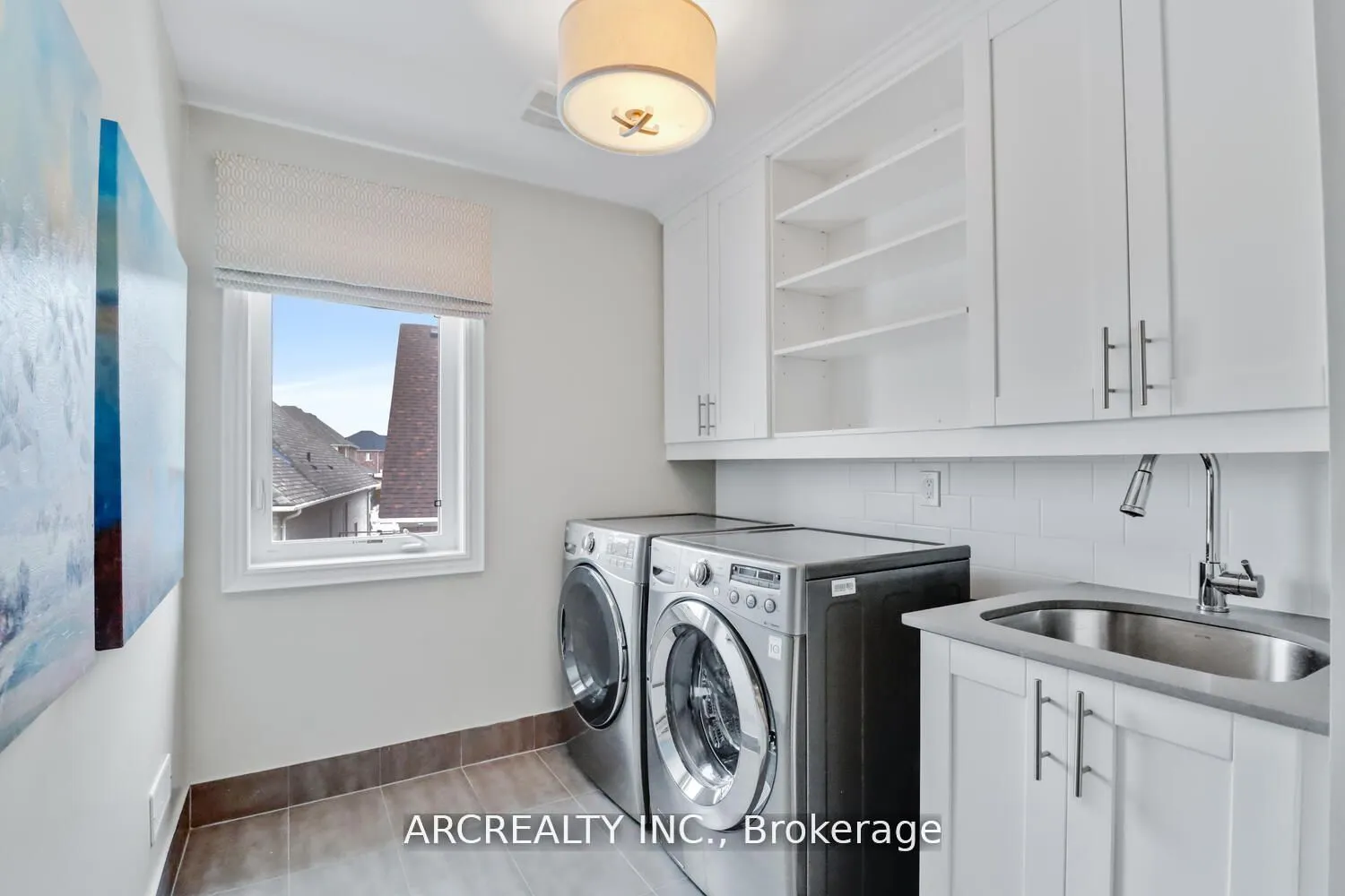18 Moreau Way