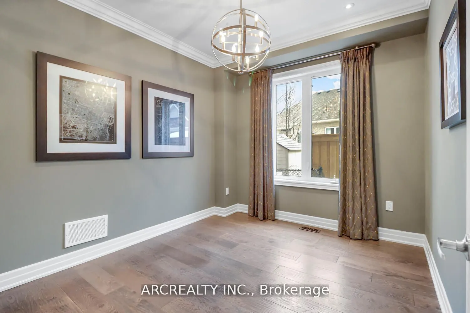 18 Moreau Way