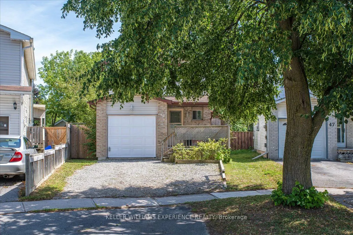 49 Laurie Crescent