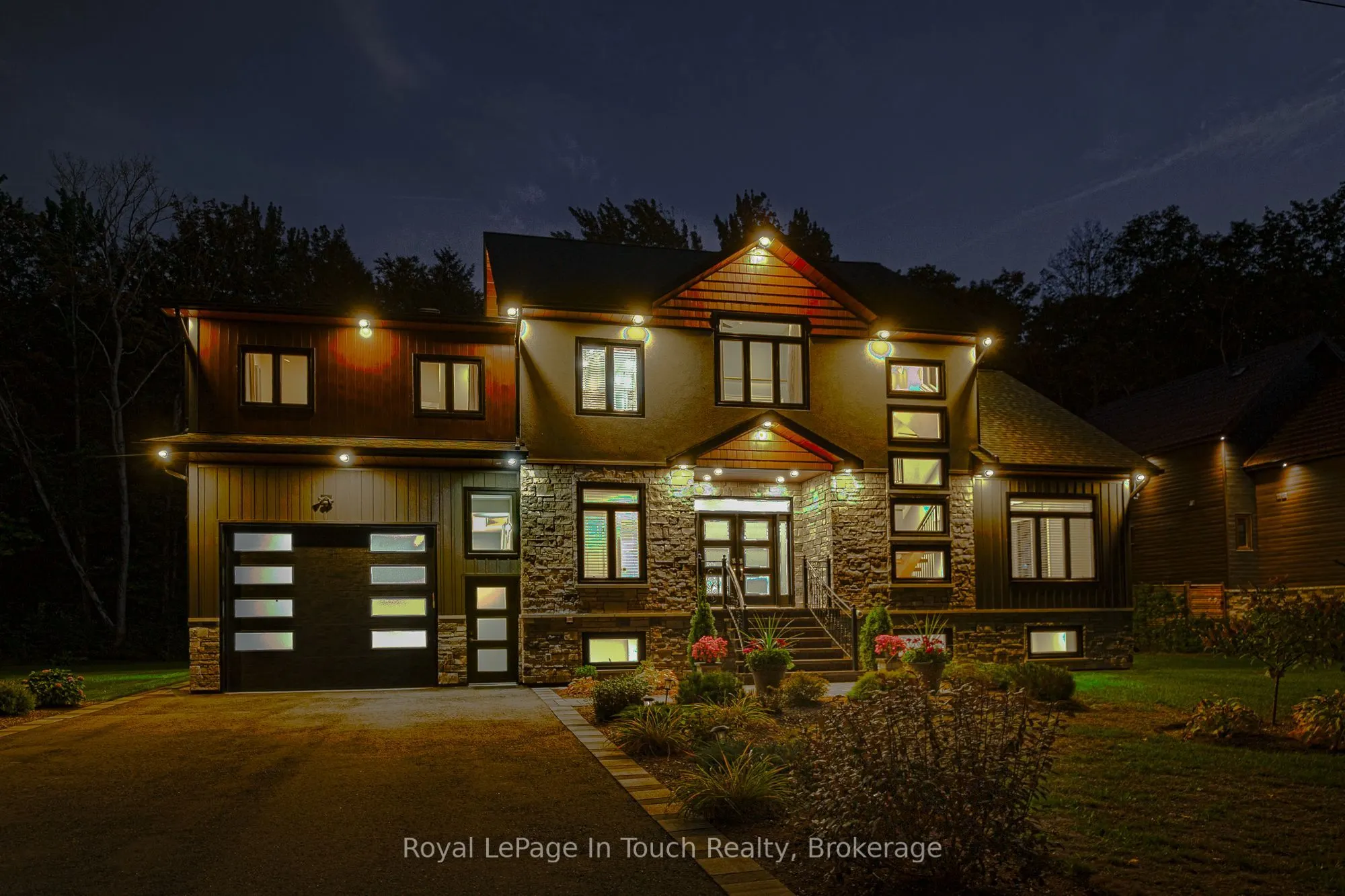 9 Belcourt Crescent