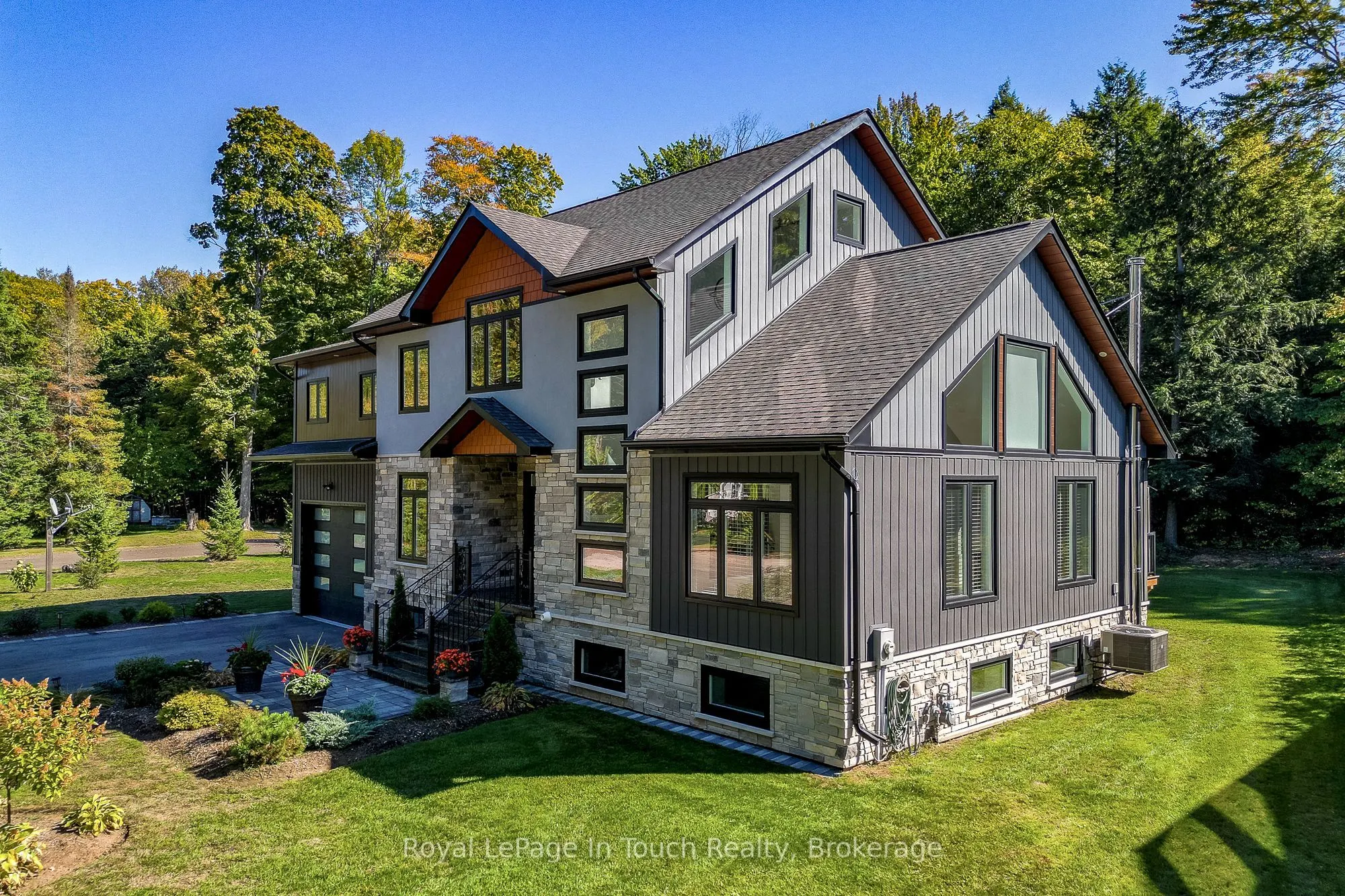 9 Belcourt Crescent