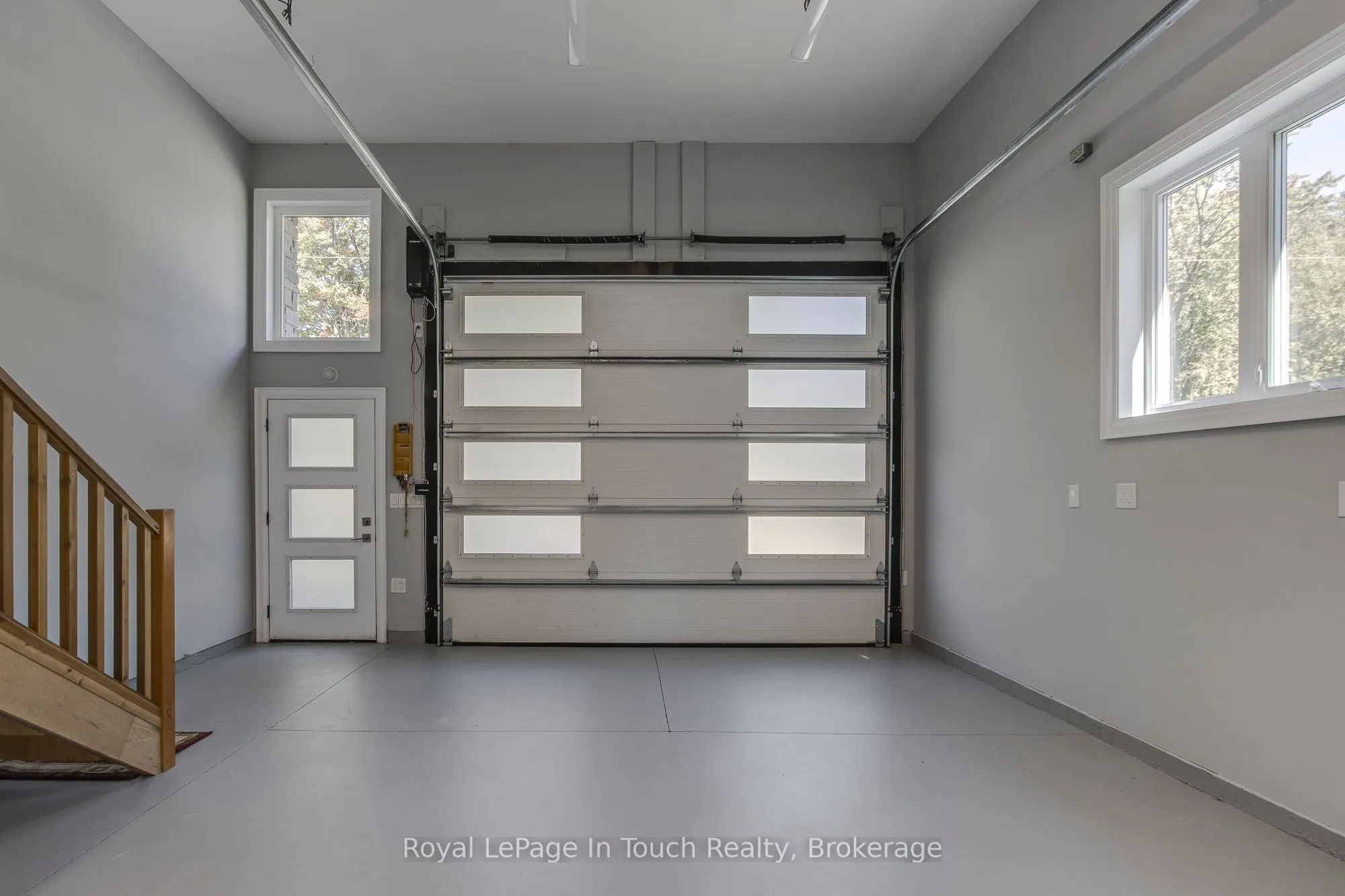 9 Belcourt Crescent